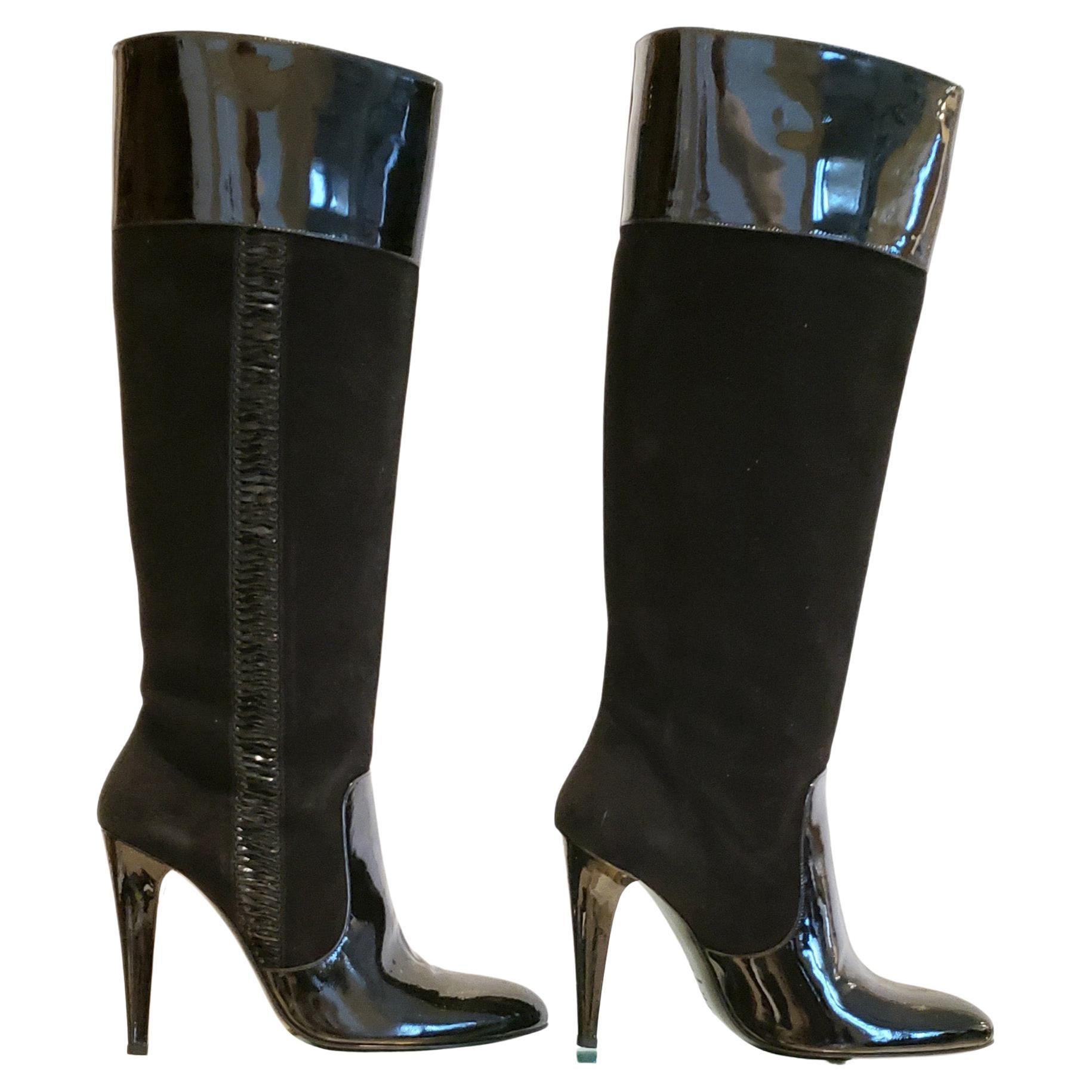 NEW VERSACE VJC BLACK SUEDE BOOTS with PATENT LEATHER INSERTS 39 - 9 For Sale