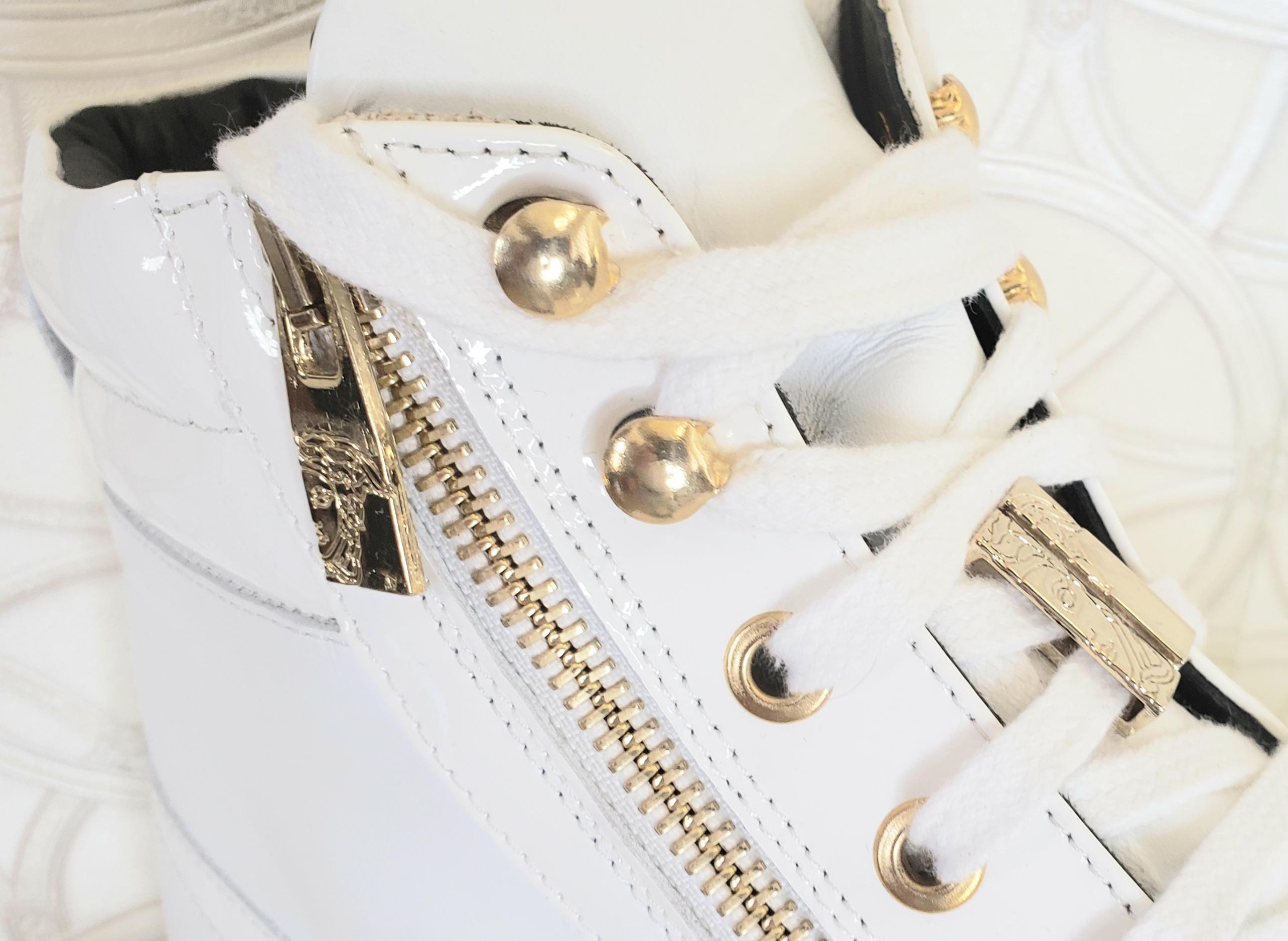 NEW VERSACE WHITE LEATHER SNEAKERS w/ GOLD TONE ZIPPERS 44 - 11 2