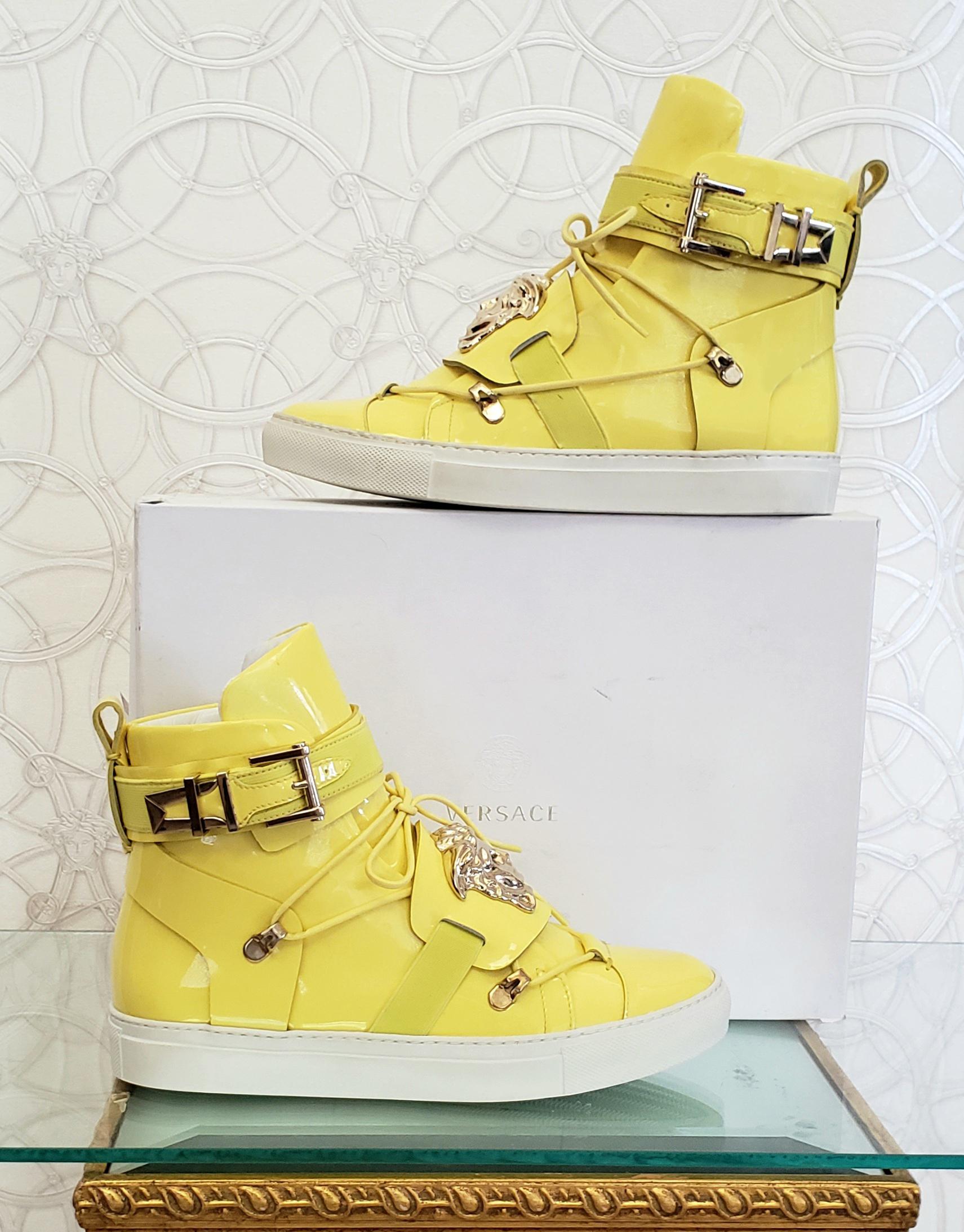 Yellow NEW VERSACE YELLOW PATENT LEATHER SNEAKERS w/ GOLD 3D MEDUSA HEAD 36 - 6 For Sale