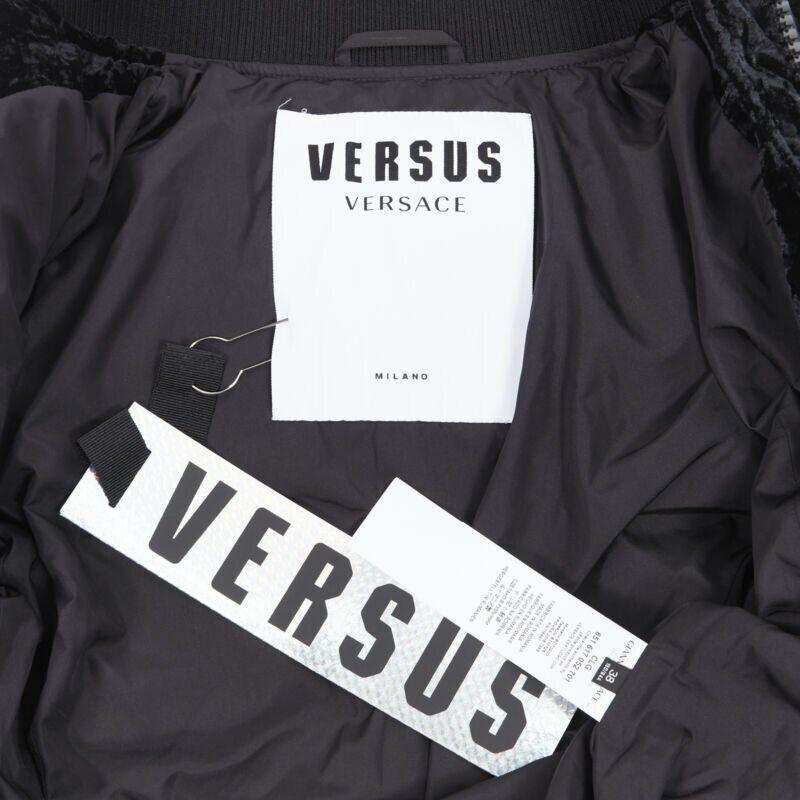 new VERSUS VERSACE embroidery black crushed velvet belted puffer jacket IT38 For Sale 5