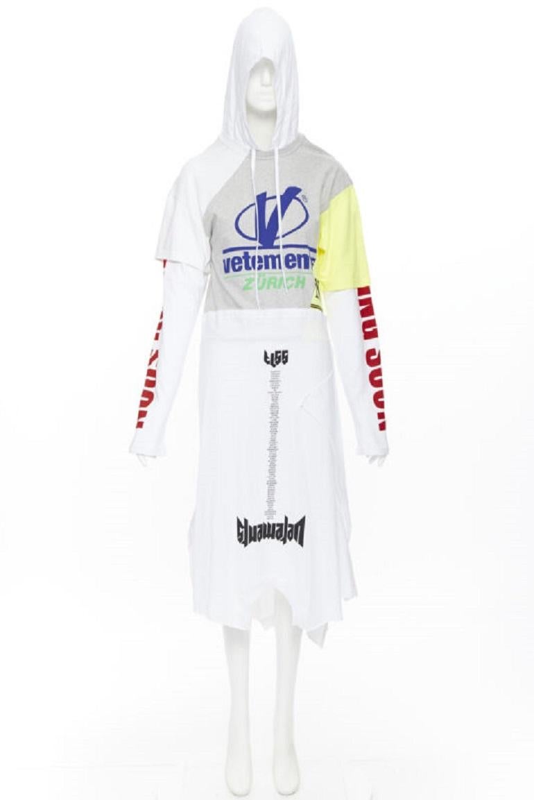 new VETEMENTS 2018 patchwork vintage band t-shirt casual hoodie dress S rare Reference: TGAS/A04837 
Brand: Vetements 
Designer: Demna Gvasalia 
Collection: Spring Summer 2018 
Material: Cotton 
Color: White 
Pattern: Abstract 
Extra Detail: This