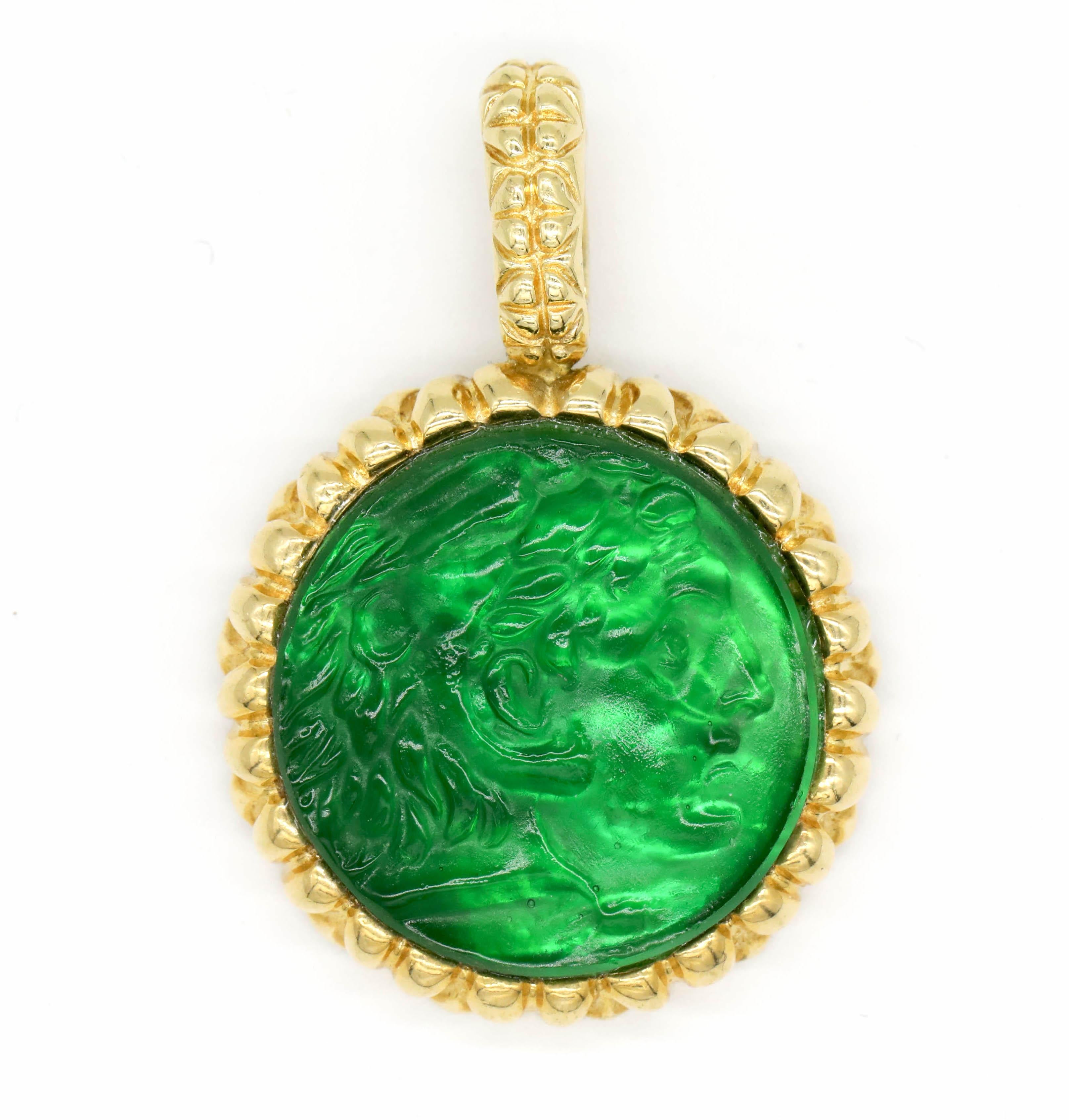 Women's New Victorian Green Italian Murano Glass Carved Intaglio Pendant 18 Karat Gold