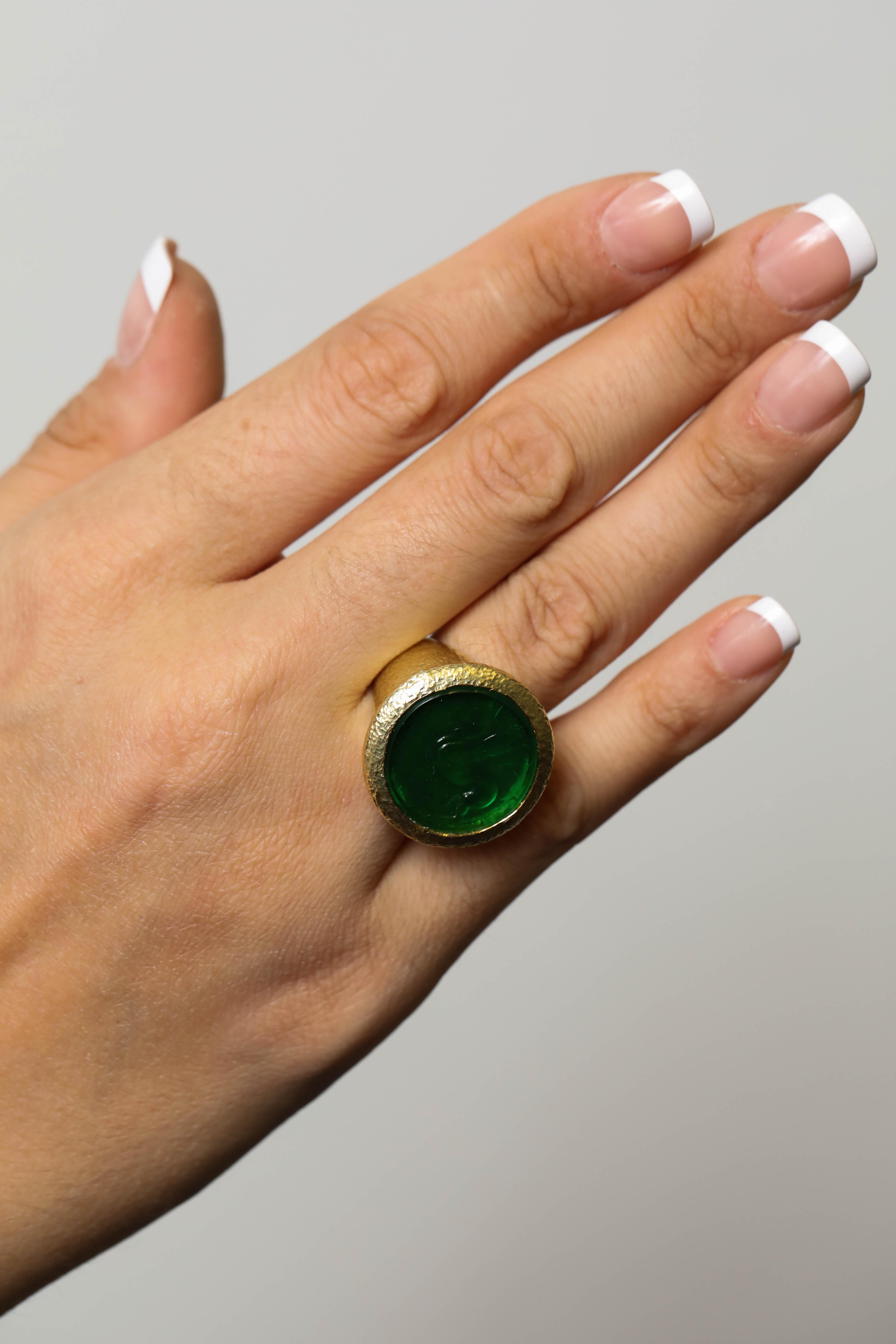Cabochon New Victorian Green Italian Murano Glass Carved Intaglio Ring 18 Karat Gold