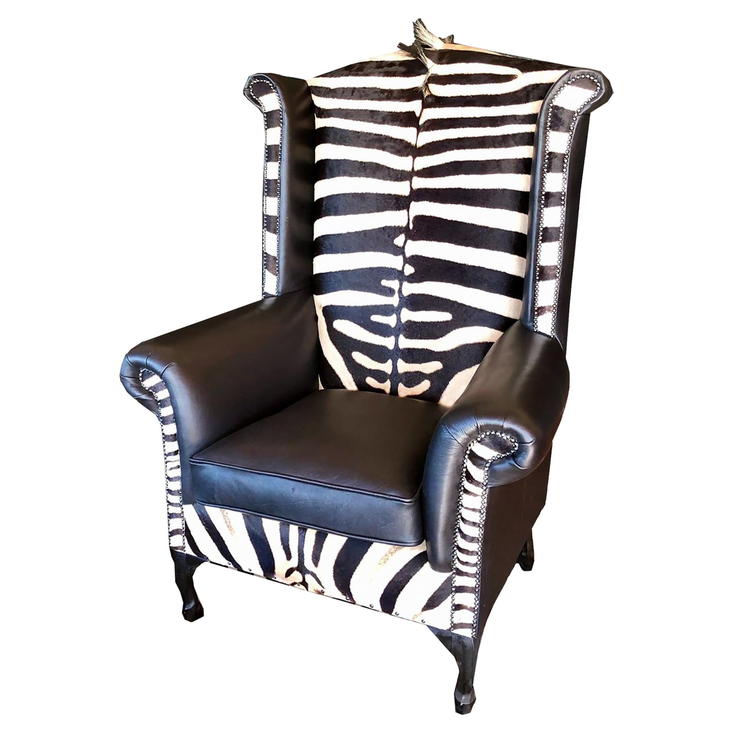 New Victorian Style Zebra Skin Upholstering Chair Furniture with Wingback Design (Chaise tapissée en peau de zèbre) en vente