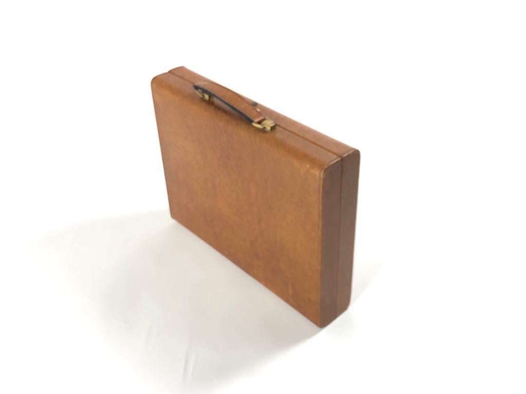 New Vintage 1970 Backgammon Rare Etienne Aigner Handmade Soft Leather Set For Sale 3