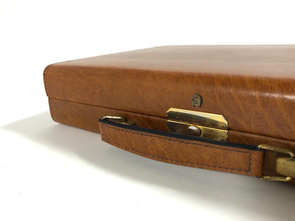 New Vintage 1970 Backgammon Rare Etienne Aigner Handmade Soft Leather Set For Sale 1