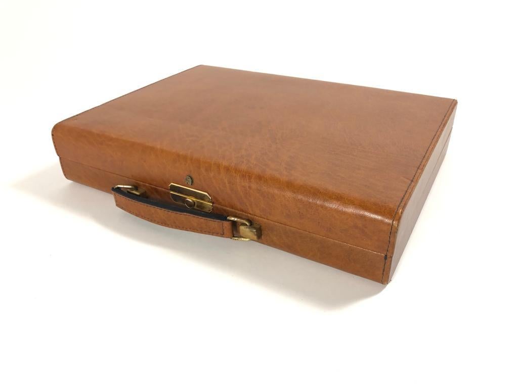 New Vintage 1970 Backgammon Rare Etienne Aigner Handmade Soft Leather Set For Sale 2