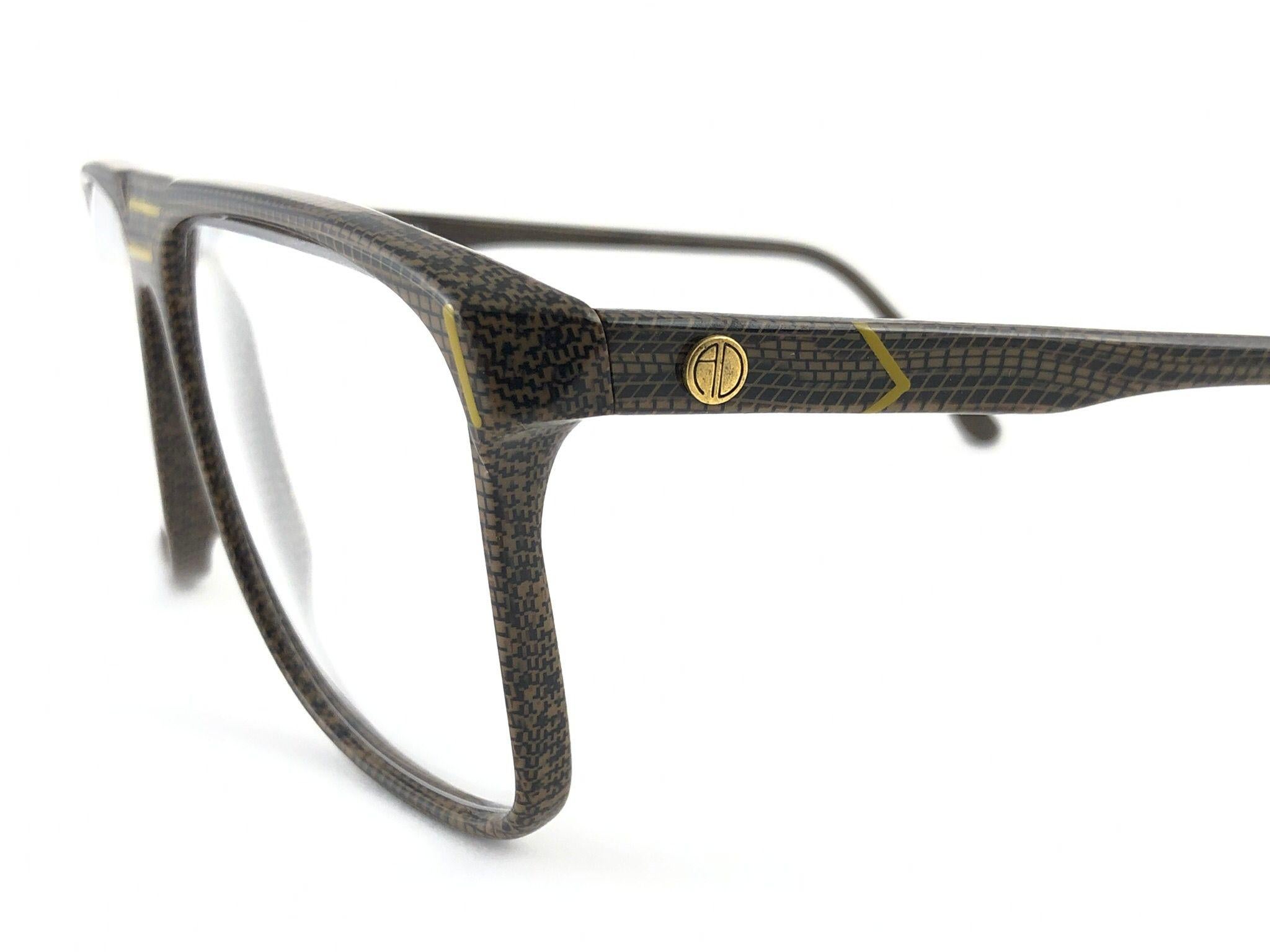 Alain Delon Thesee 123, lunettes de soleil vintage neuves en forme de serpent motif RX, Italie, 1990 Neuf - En vente à Baleares, Baleares