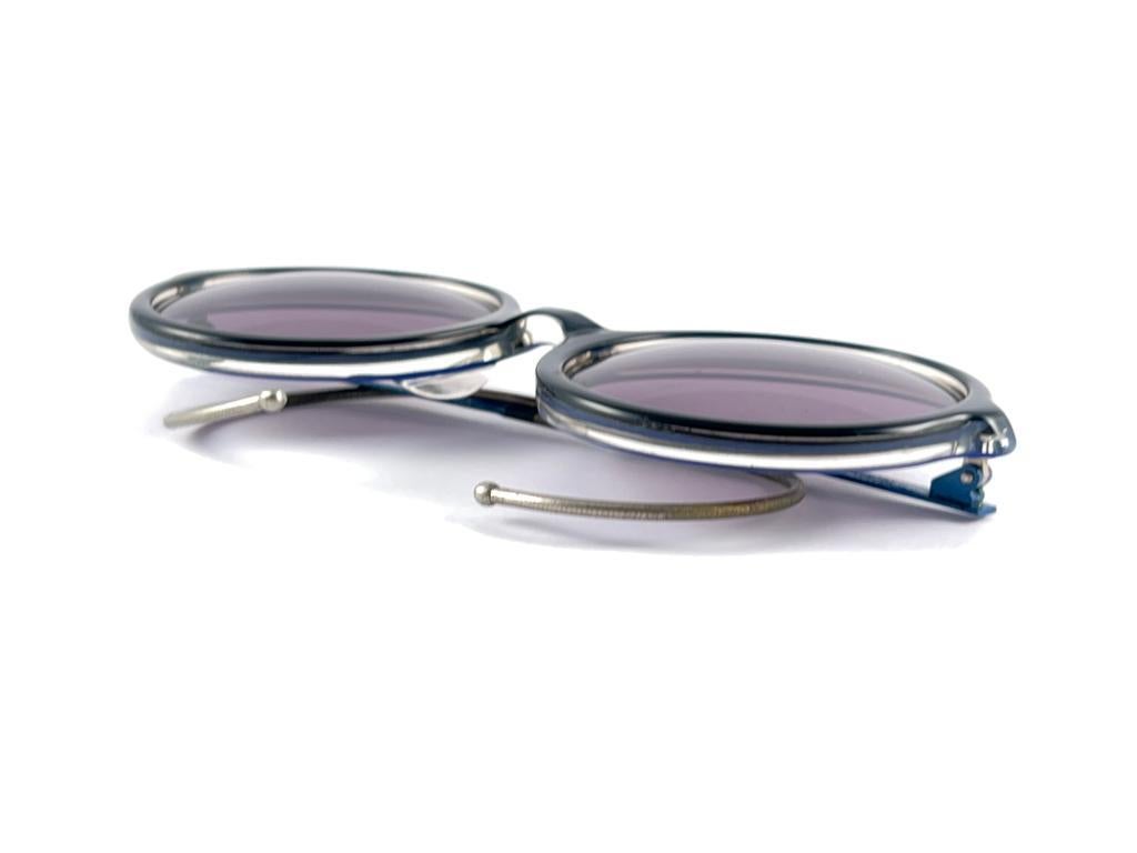 New Vintage Alain Mikli 0107 Round Black & Blue Handmade France Sunglasses For Sale 8