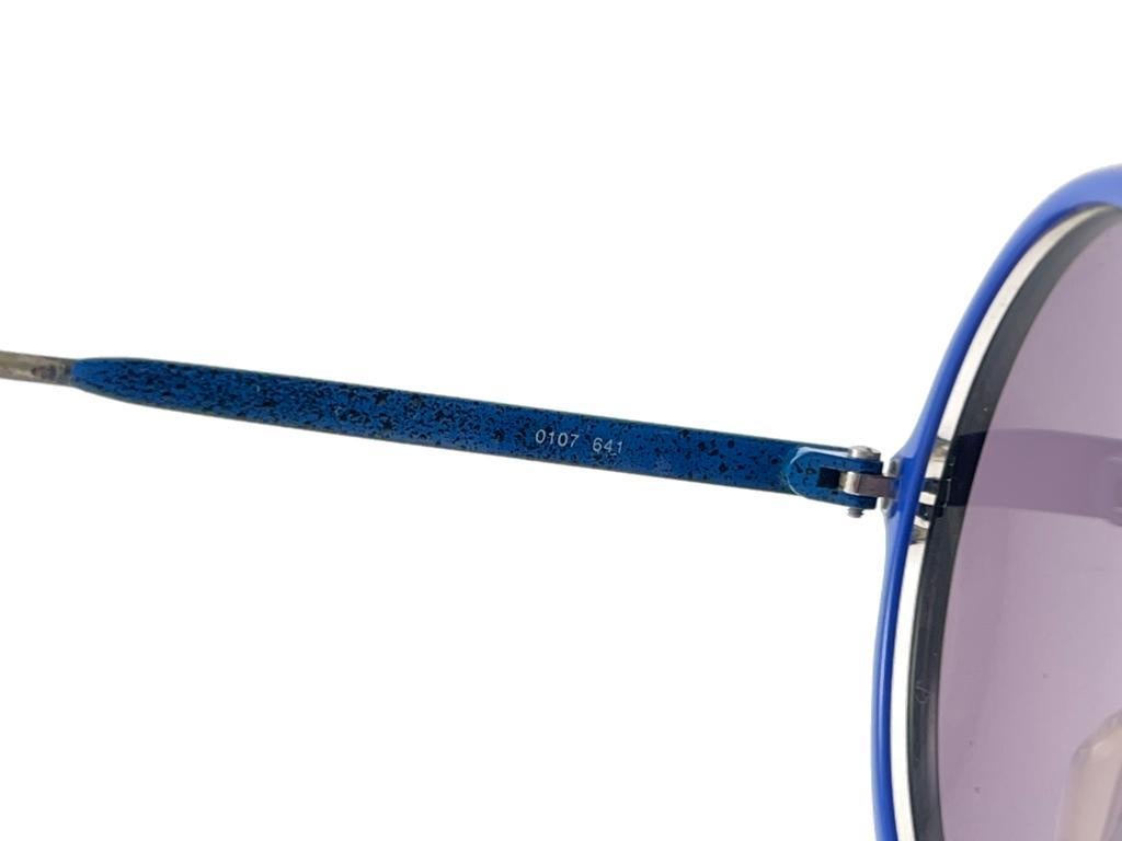 New Vintage Alain Mikli 0107 Round Black & Blue Handmade France Sunglasses For Sale 4