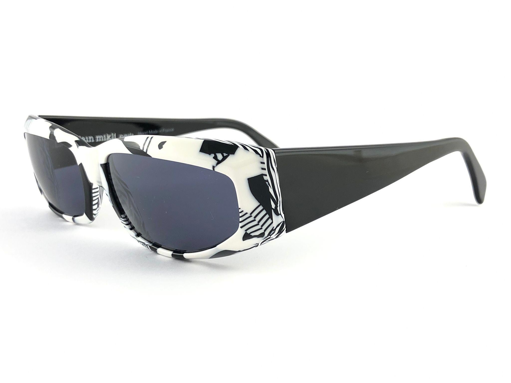 New Vintage Alain Mikli 2101 Black & White France Sunglasses 1980's For Sale 5