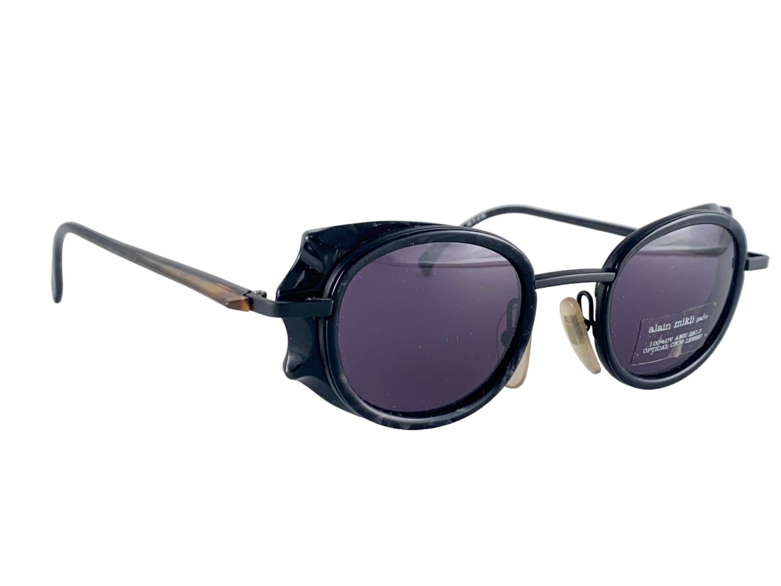 New Vintage Alain Mikli 5009 Col 0126 Black Made in France Sunglasses 1980's For Sale 2