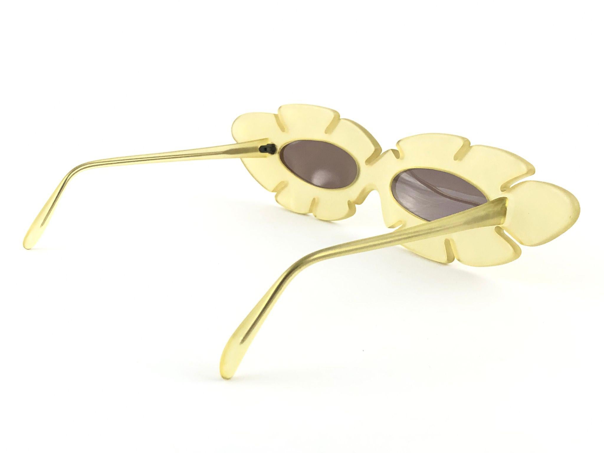 New Vintage Alain Mikli AM 85 Ultra Wide France Sunglasses 1980's For Sale 1