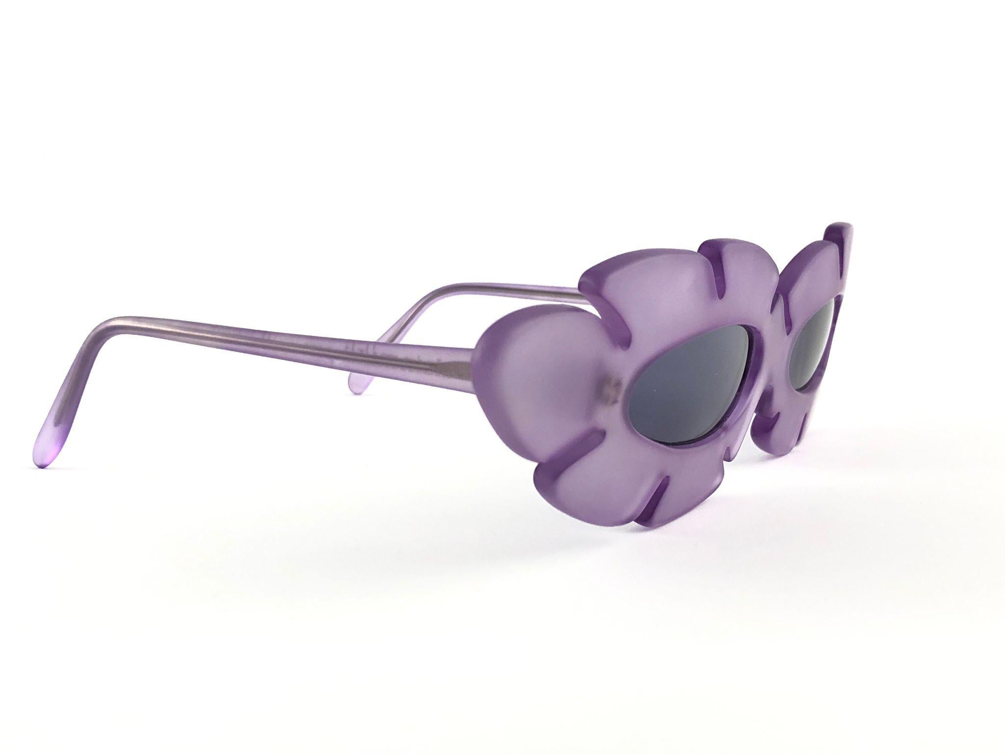 New Vintage Alain Mikli AM 85 Ultra Wide Light Purple France Sunglasses 1980's In New Condition In Baleares, Baleares