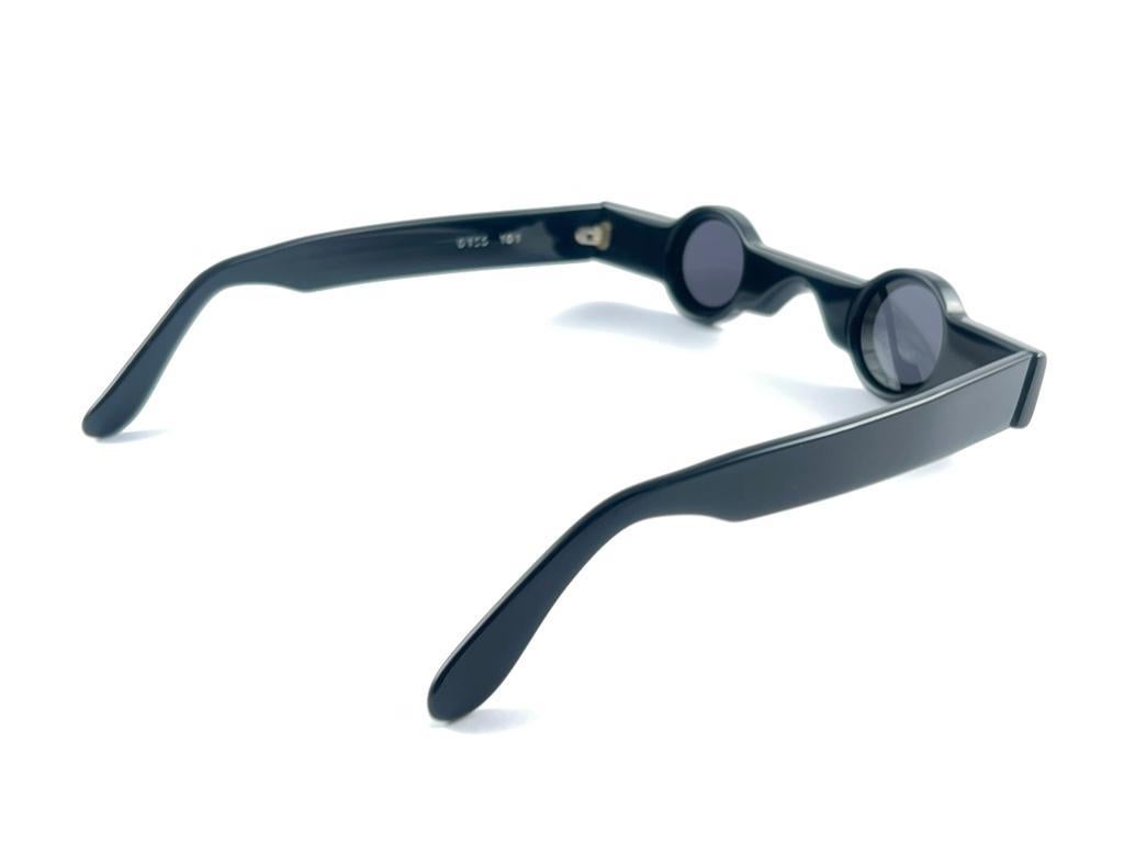 Nouveau Vintage Alain Mikli Am 89 0155 - Lunettes de soleil noires ultra rares, France, 1988 en vente 2