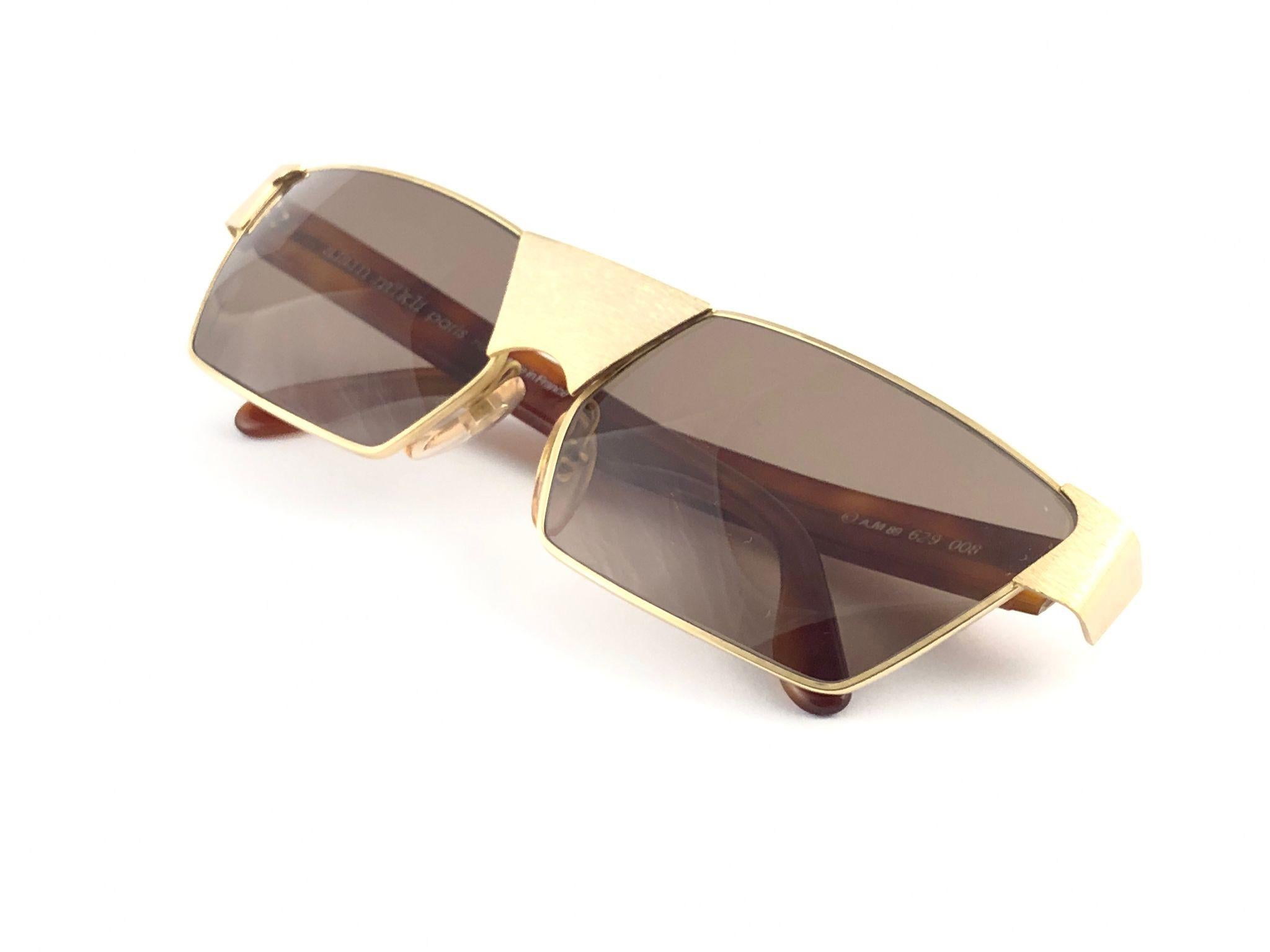 New Vintage Alain Mikli AM89 629008 Gold & Tortoise France Sunglasses 1980's In New Condition For Sale In Baleares, Baleares