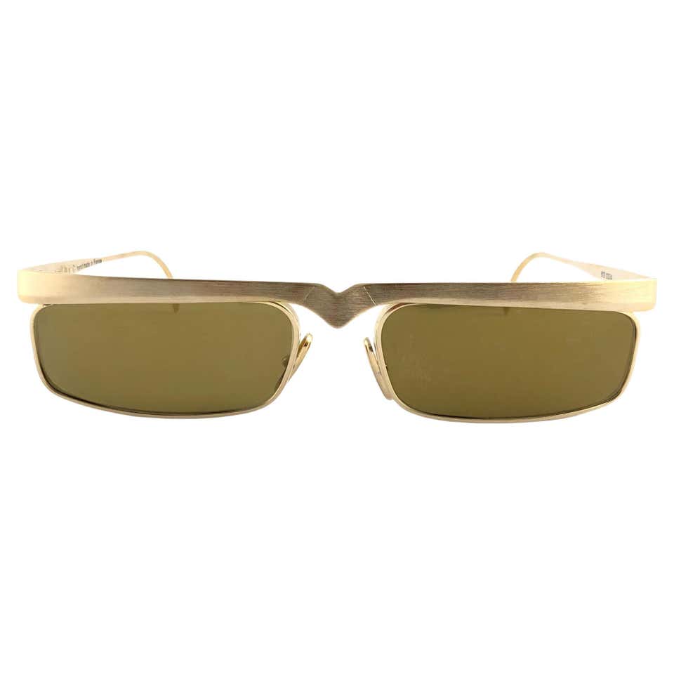 Chanel White Sunglasses with Gold CC at 1stDibs