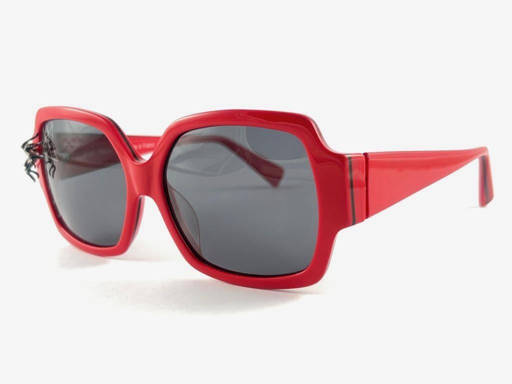 New Vintage Alain Mikli DELFINA DL0901 Red Arachne Sunglasses 2009 For Sale 5
