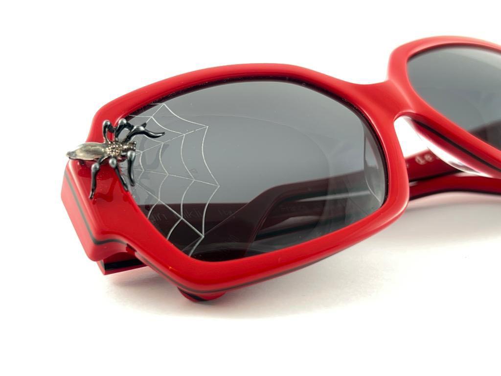 New Vintage Alain Mikli DELFINA DL0901 Red Arachne Sunglasses 2009 For Sale 8