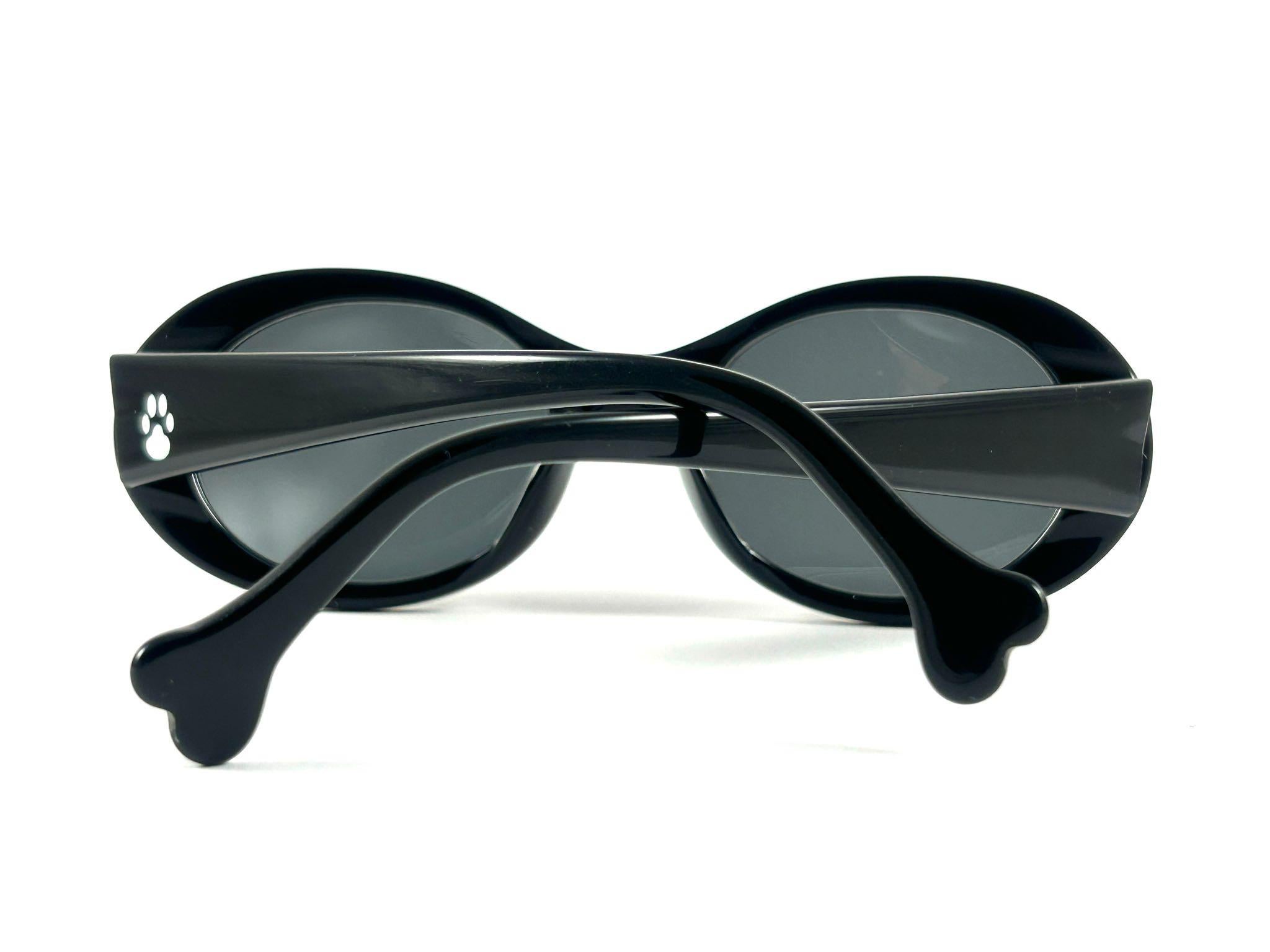 New Vintage Alain Mikli for 101 Dalmatians D303 France Sunglasses 1980's For Sale 7