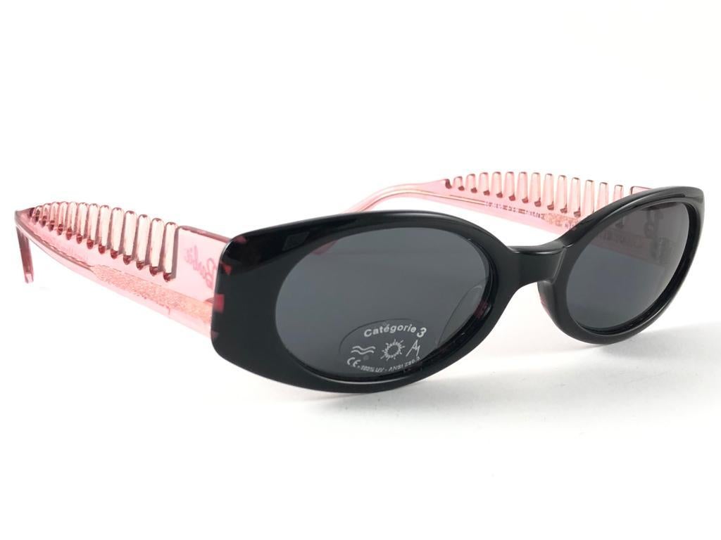 New Vintage Alain Mikli for Barbie Black & Pink 404 France Sunglasses 1980's For Sale 2