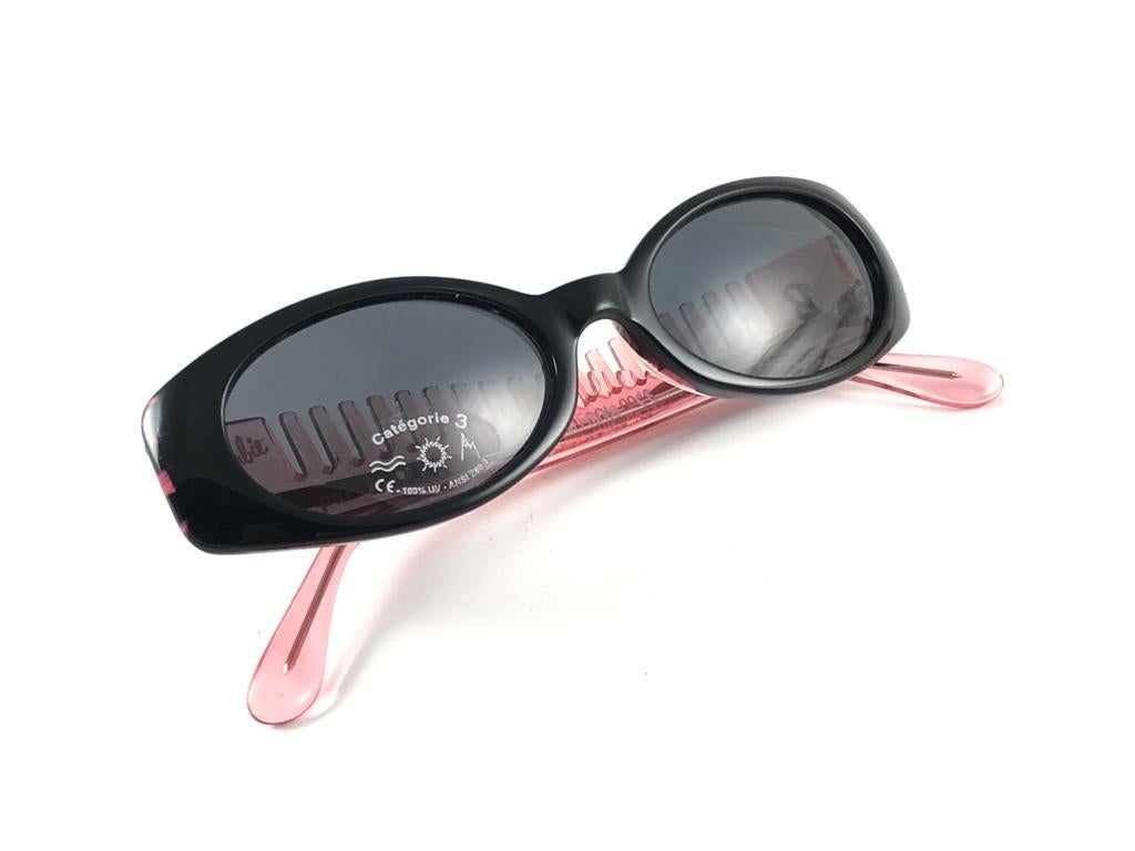 New Vintage Alain Mikli for Barbie Black & Pink 404 France Sunglasses 1980's For Sale 7