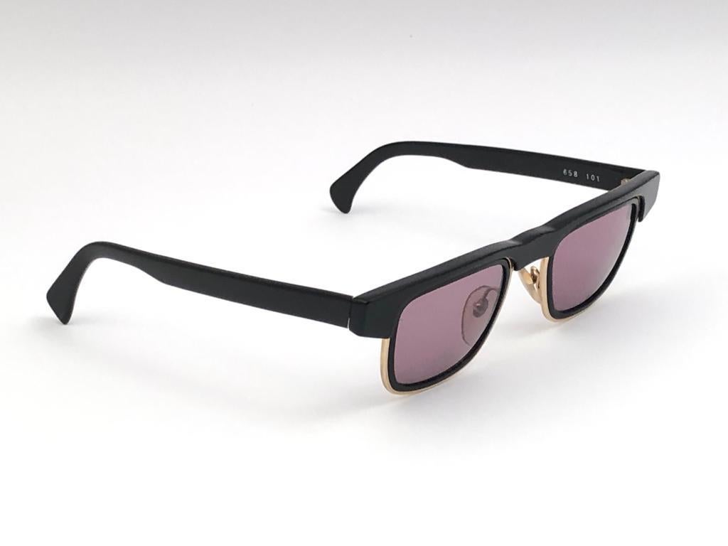 Women's or Men's New Vintage Alain Mikli Wayfarer Black & Gold Made in France Sunglasses 1980's For Sale