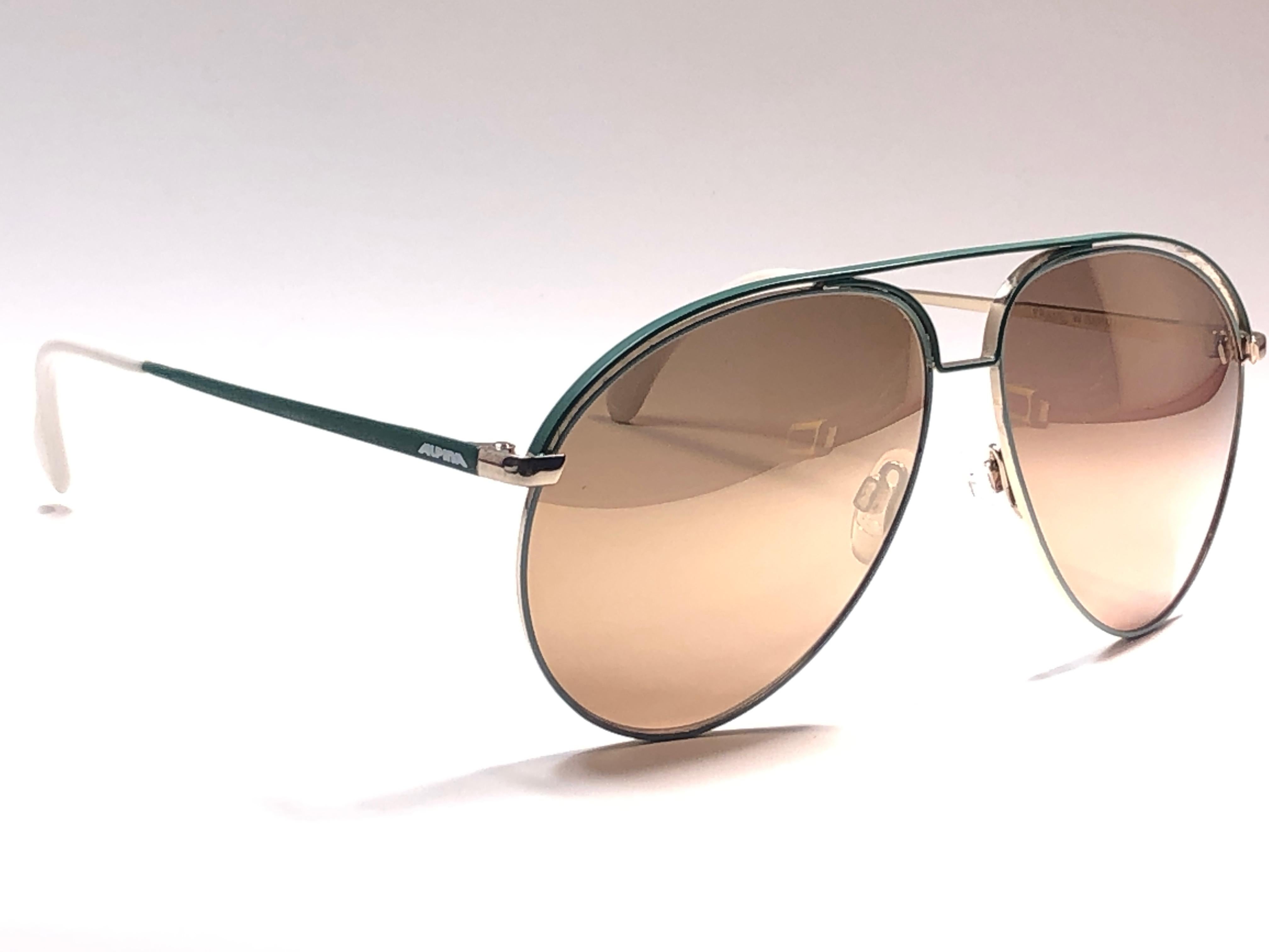 Brown New Vintage Alpina Aviator Gold & Green Gold Mirror Sunglasses 