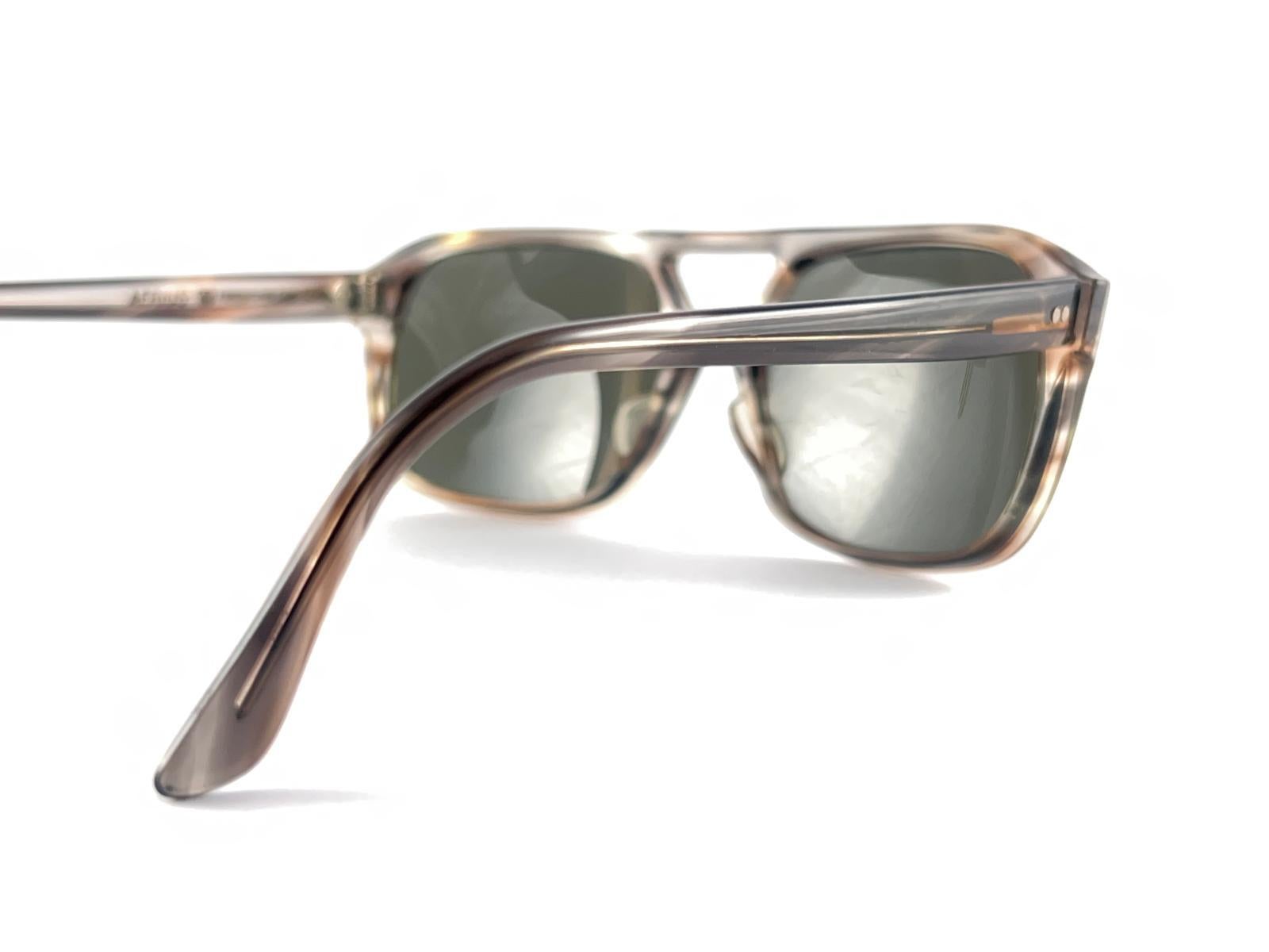 New Vintage American Optical Aerius Pilot Sunglasses Made in Usa Unisexe en vente