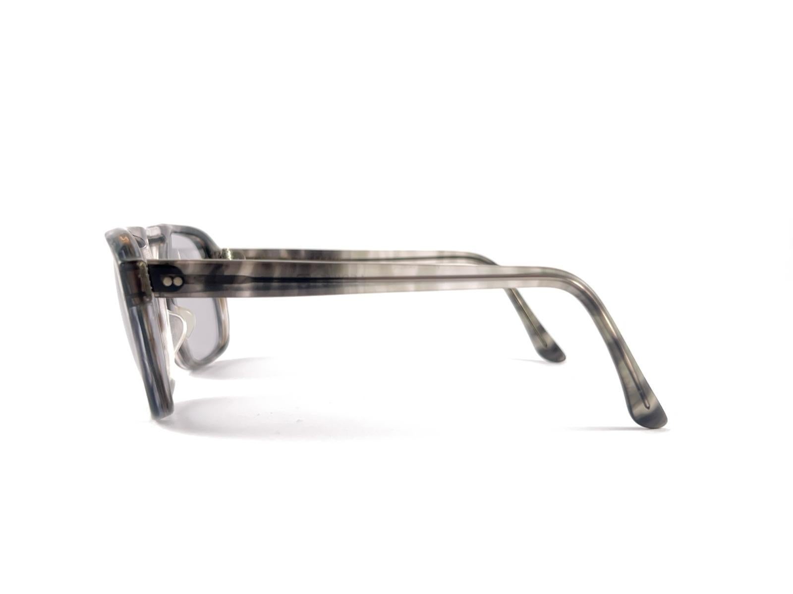 Nuevo Vintage American Optical Aerius Translucent Pilot Gafas de sol Made in Usa en venta 1