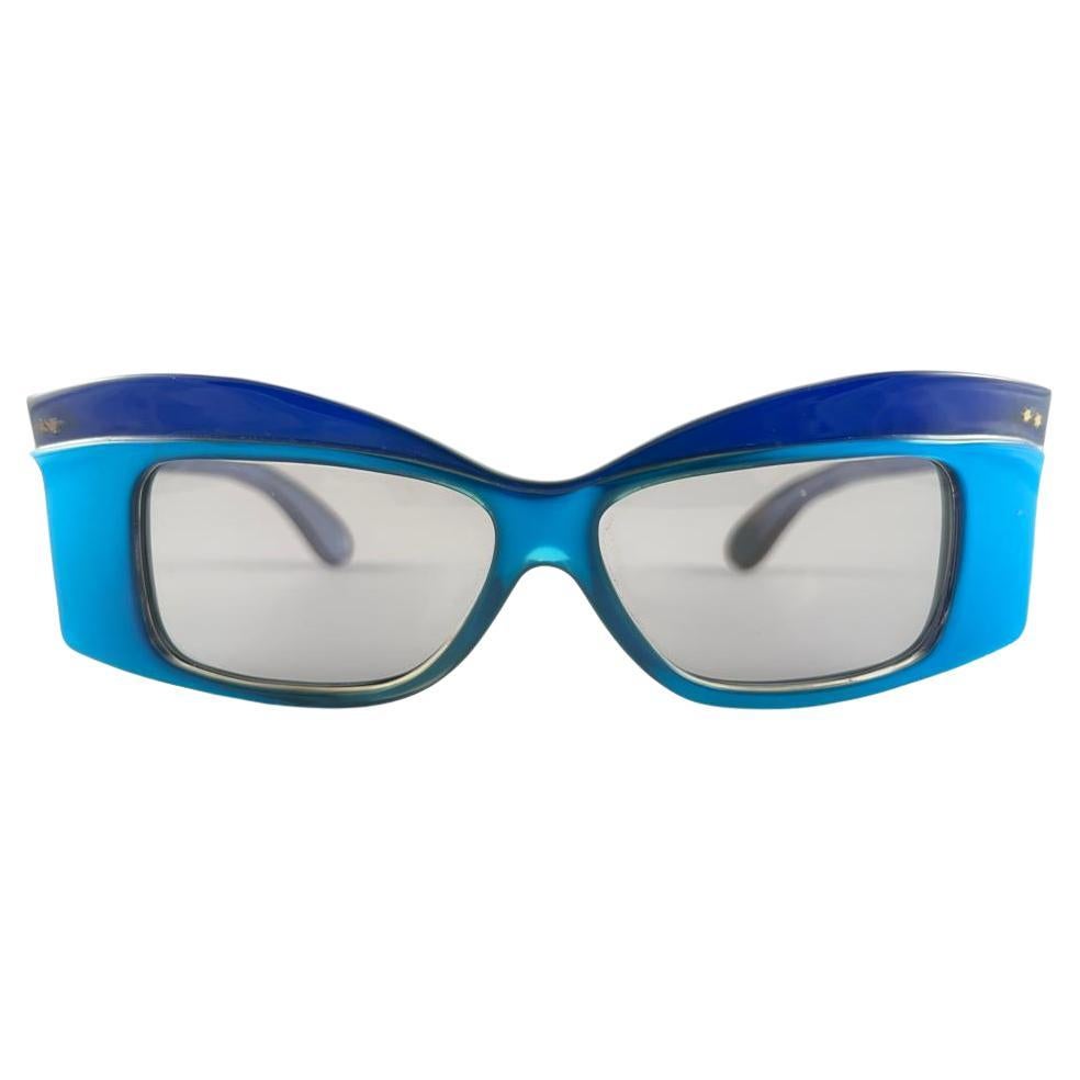 Anglo-amerikanische kobaltblaue Wickel-Sonnenbrille 1980 im Angebot