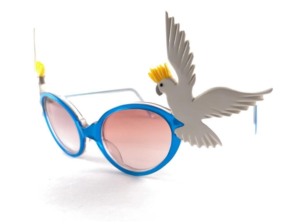 Neu Vintage Anglo-amerikanische Brillen „ Cockatoos“ Blaue Sonnenbrille mit Rahmen 1970er im Angebot 4