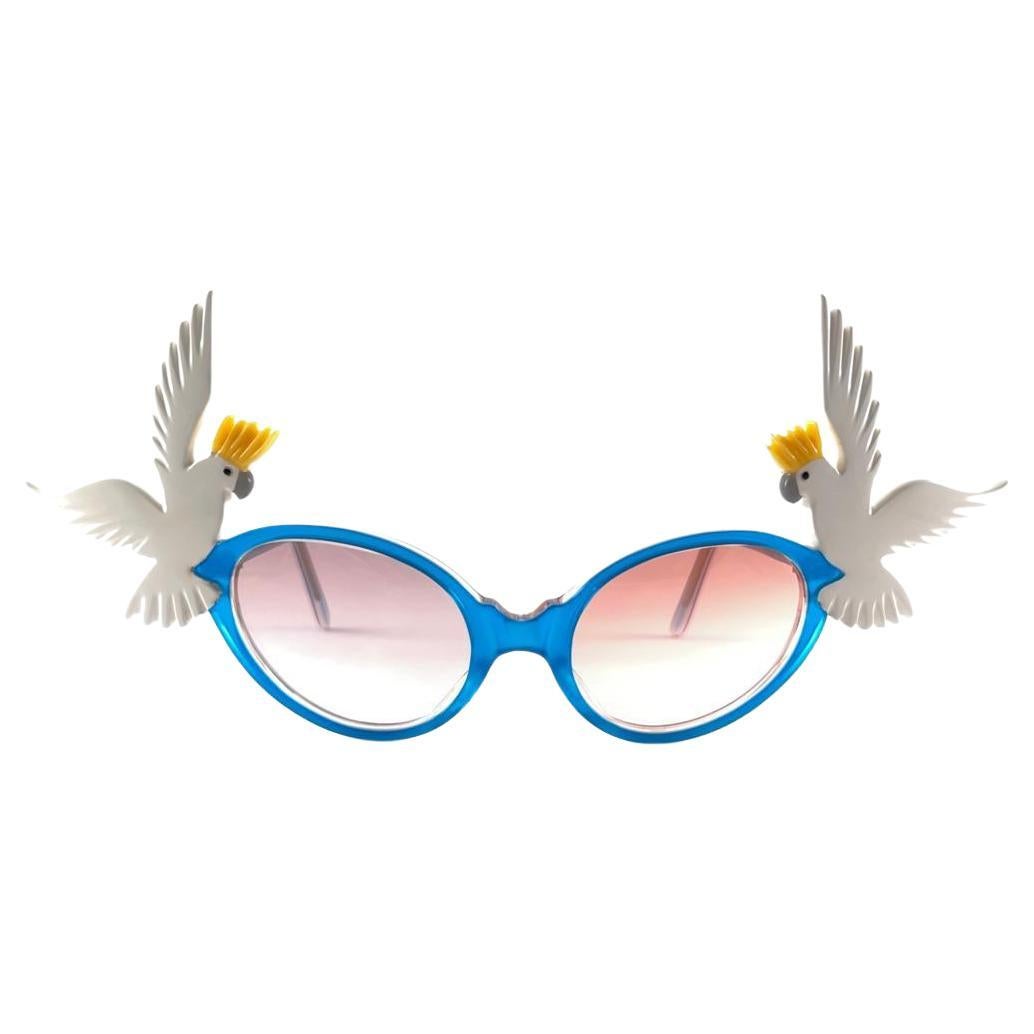 Neu Vintage Anglo-amerikanische Brillen „ Cockatoos“ Blaue Sonnenbrille mit Rahmen 1970er im Angebot