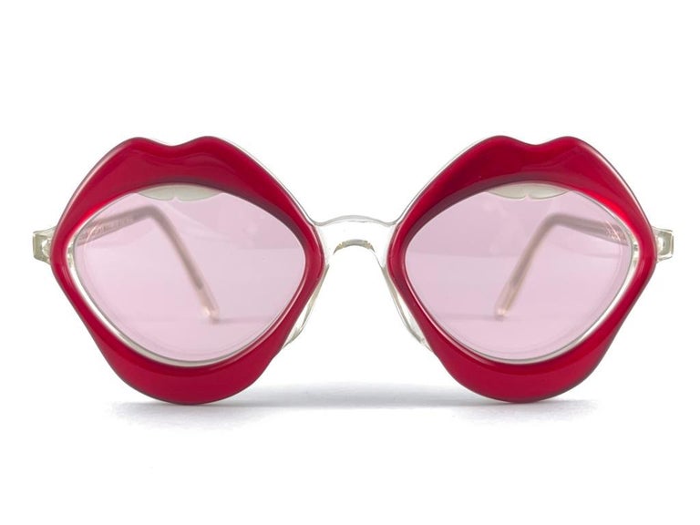 New Vintage Anglo American Eyewear LIPS Rubi Red Sunglasses