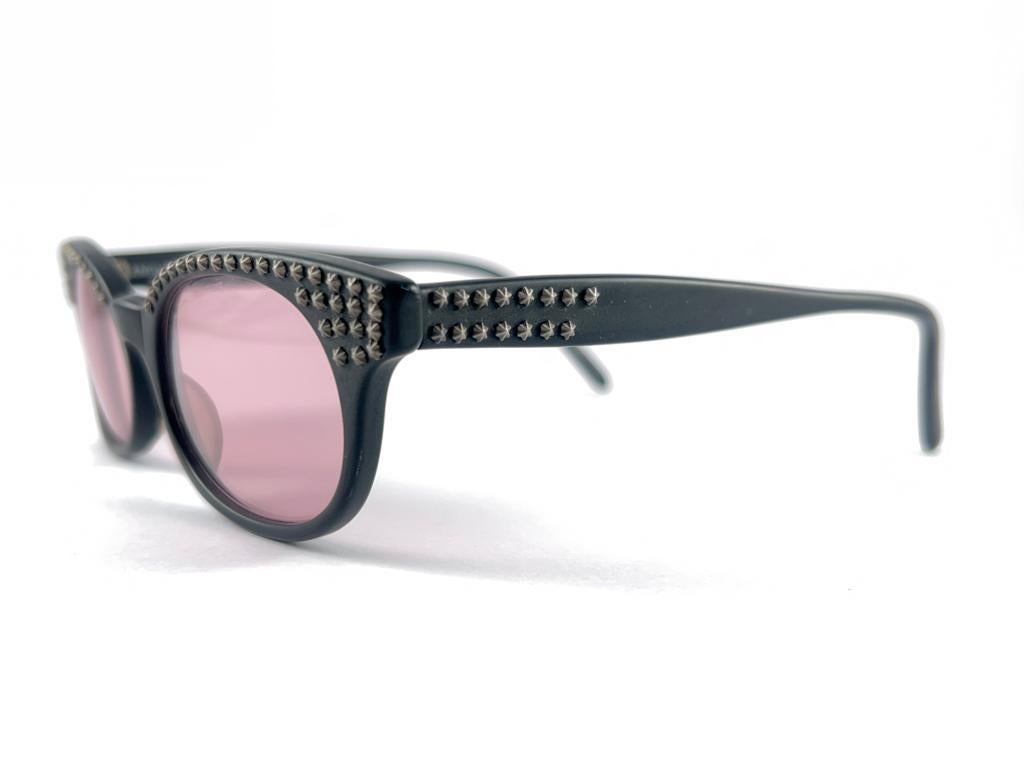 Nouvelles lunettes de soleil vintage anglo-américaines Miami mates noires, années 80 Neuf - En vente à Baleares, Baleares