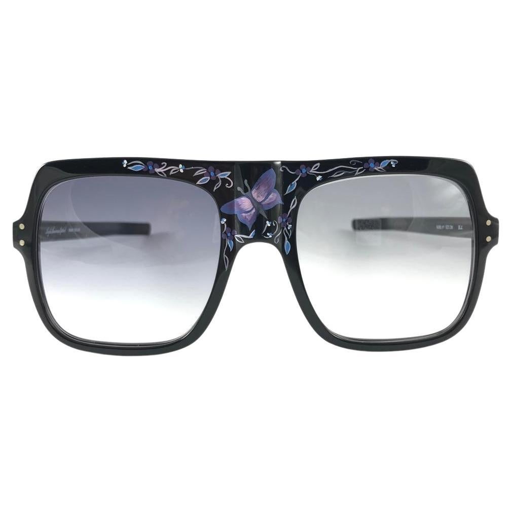 New Vintage Anglo American Mod 97 Black Handpainted Butterfly Sunglasses 1980 For Sale