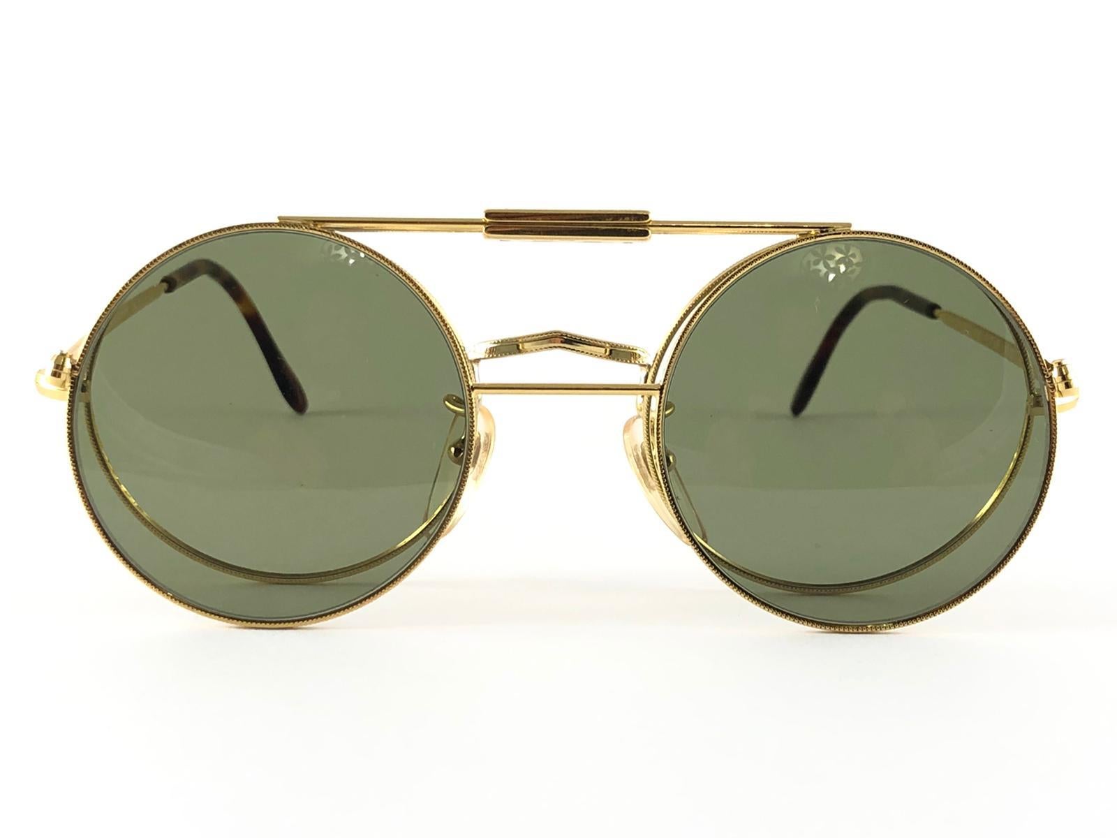 New Vintage Anglo American Optical Gold M85 Flip Top Sunglasses 1960'S In Excellent Condition For Sale In Baleares, Baleares