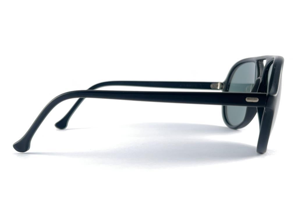 New Vintage Bausch & Lomb Sleek Mate Black Grey Lenses B&L Sunglasses France Neuf - En vente à Baleares, Baleares