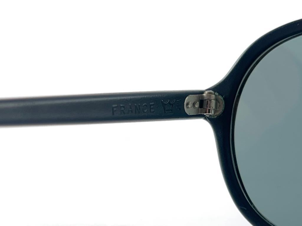 Neue Vintage Bausch & Lomb Sleek Mate Schwarz Grau Linsen B&L Sonnenbrillen Frankreich im Angebot 1