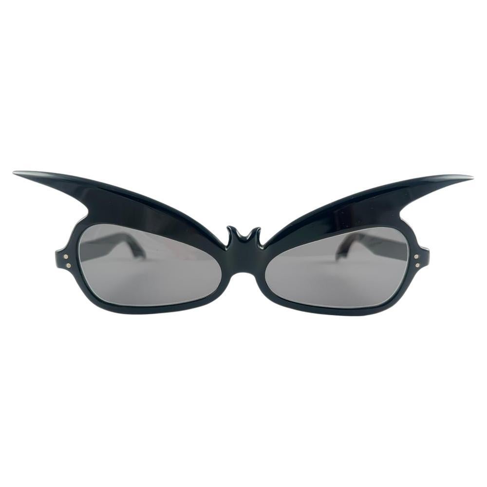New Vintage Black Bat Wings Hand Made Frame 1950'S France For Sale