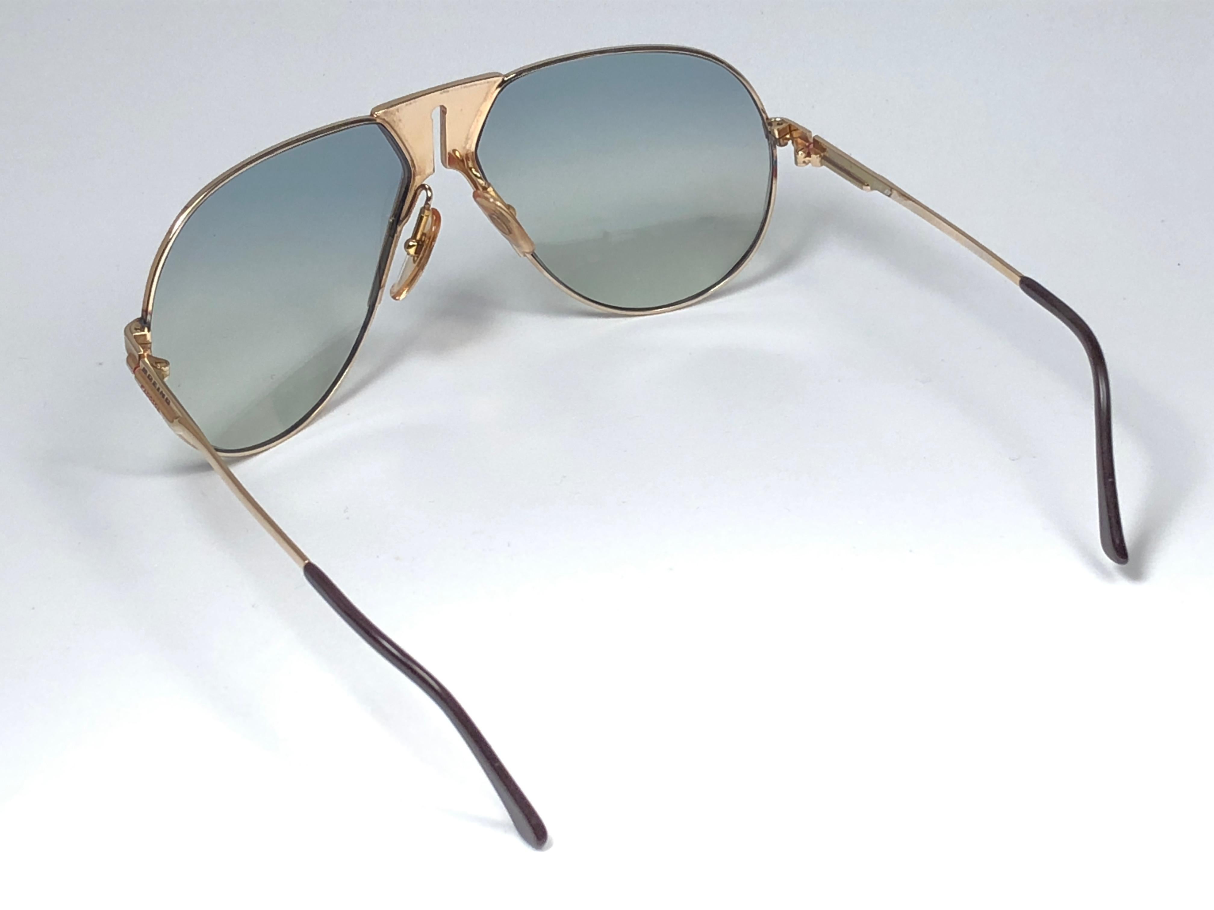 New Vintage Boeing by Carrera Aviator Gold Blue Lens Sunglasses Austria In New Condition In Baleares, Baleares