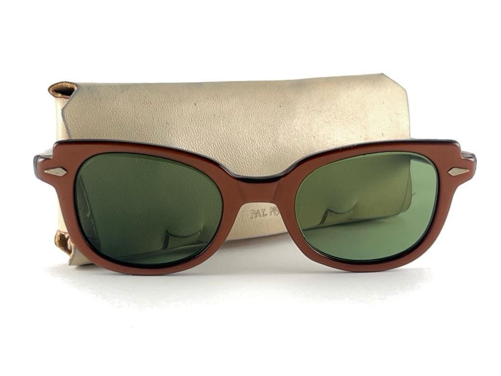 New Vintage Calobar by American Optical 60's Made in England Sunglasses en vente 8
