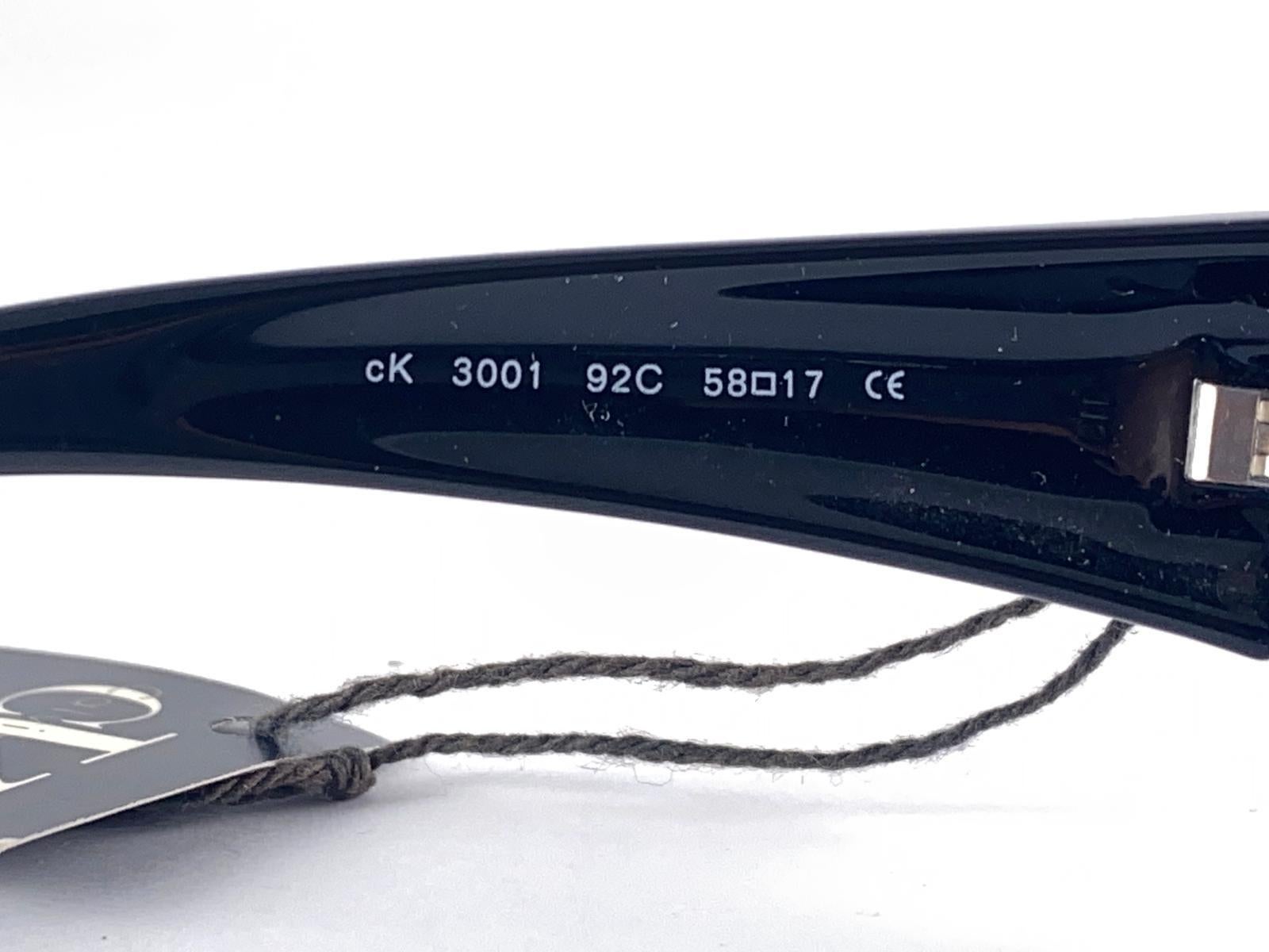 New Vintage Calvin Klein Ck 3001 Blue Y2K Sunglasses Made In Italy Pour femmes en vente