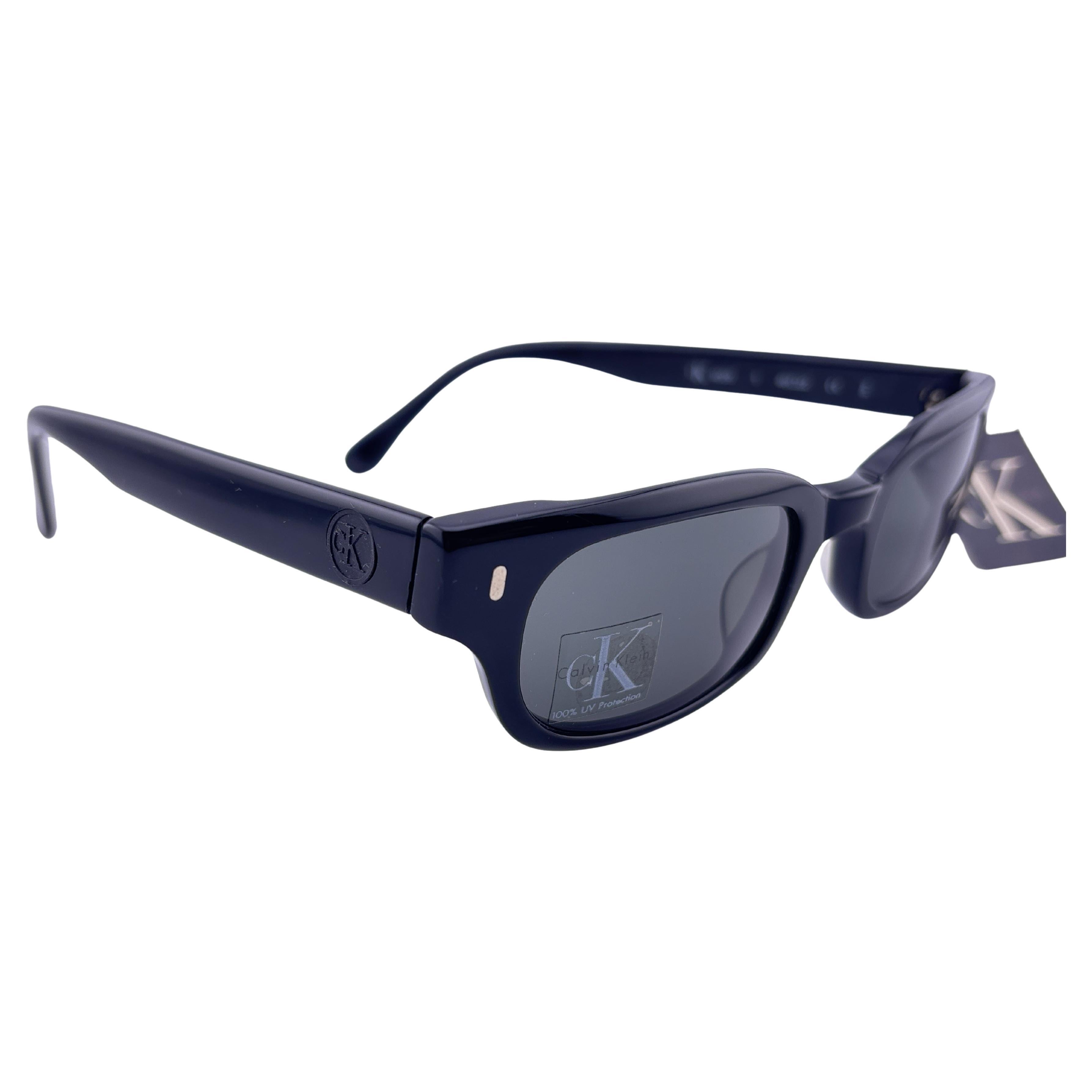 Neue Vintage Calvin Klein Ck Sleek Schwarz 4009 Y2K Sonnenbrille in Italien gemacht