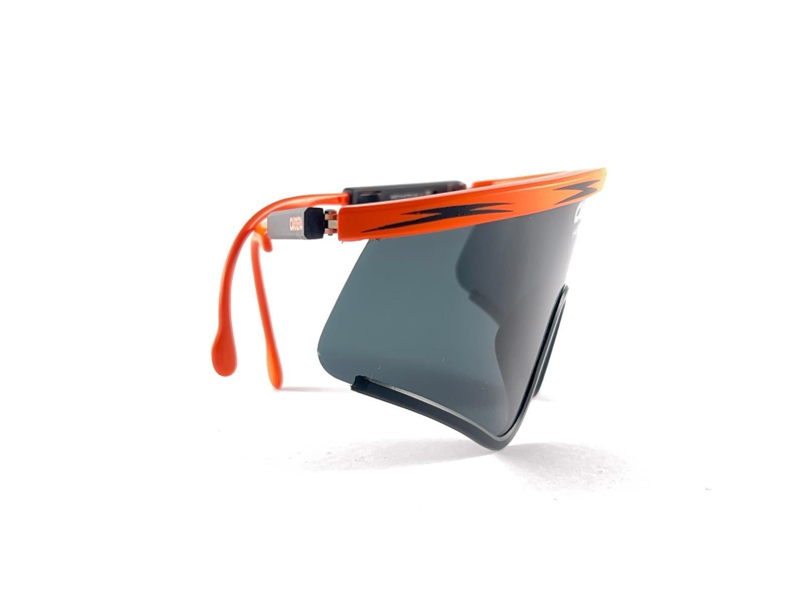 Neu Vintage Carrera 5449 45 Hardcoated Sport Schild-Sonnenbrille 1980er Jahre Österreich für Damen oder Herren im Angebot