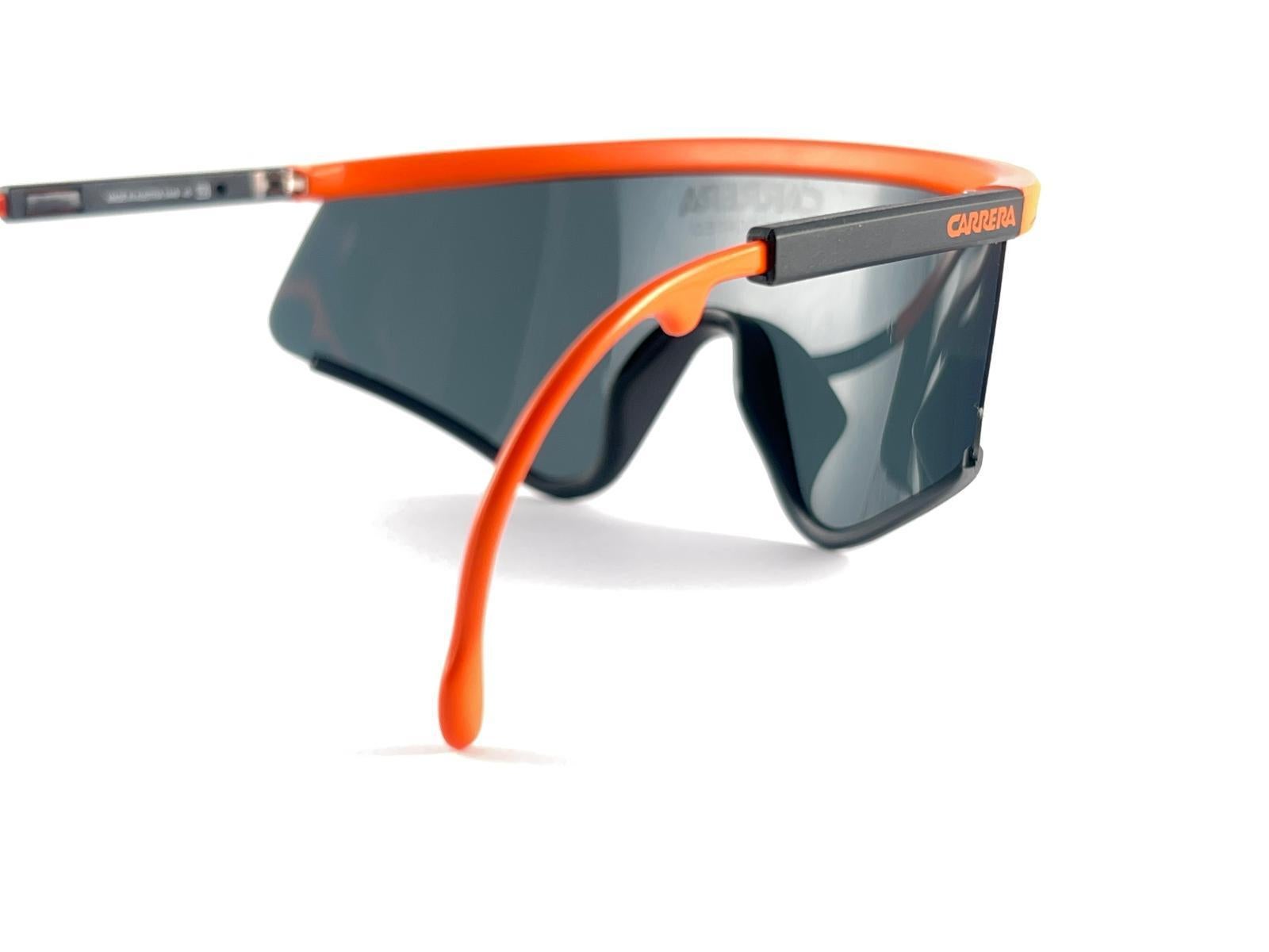 Neu Vintage Carrera 5449 45 Hardcoated Sport Schild-Sonnenbrille 1980er Jahre Österreich im Angebot 1