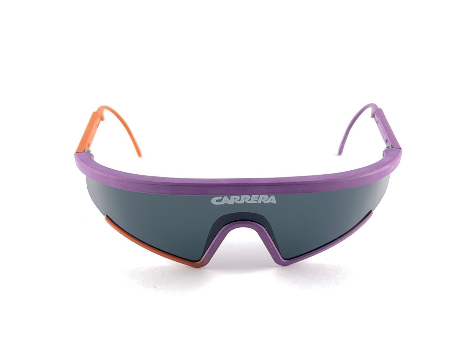 
Neue Vintage Eye Catching lila & orange Carrera 5472 grau Schild Linse und ausziehbare Bügel
Erstaunliche Handwerkskunst und Qualität. 
Dieser Artikel zeigt geringe Verschleißerscheinungen  Auf den Linsen aufgrund von Lagerung 



Made in Austria