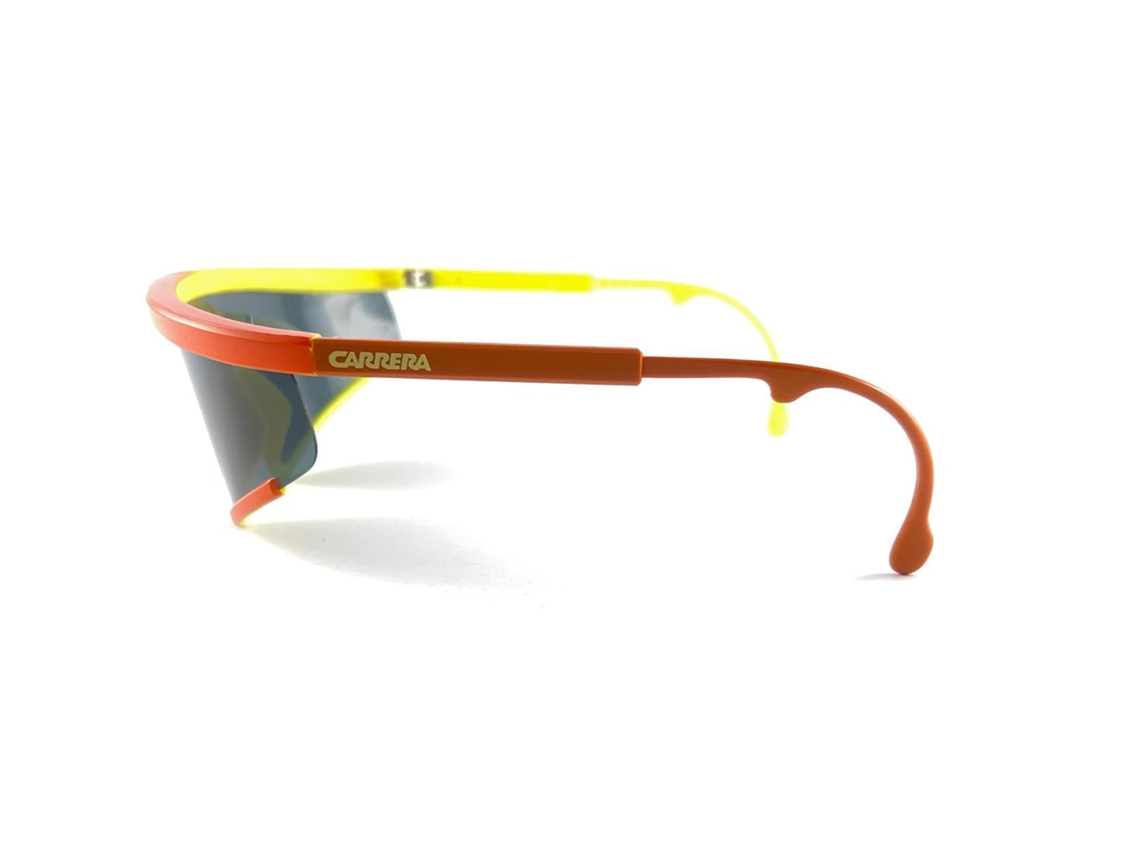 Neu Vintage Carrera 5472 Ultra Light Sports Schild-Sonnenbrille 1980er Jahre Österreich im Zustand „Hervorragend“ im Angebot in Baleares, Baleares