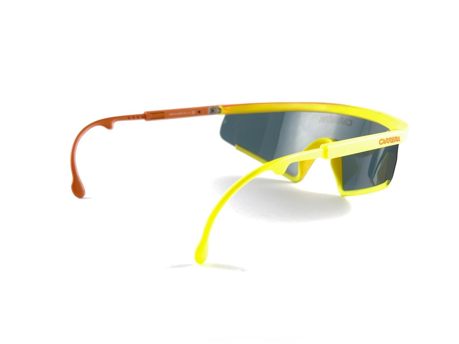 Neu Vintage Carrera 5472 Ultra Light Sports Schild-Sonnenbrille 1980er Jahre Österreich für Damen oder Herren im Angebot