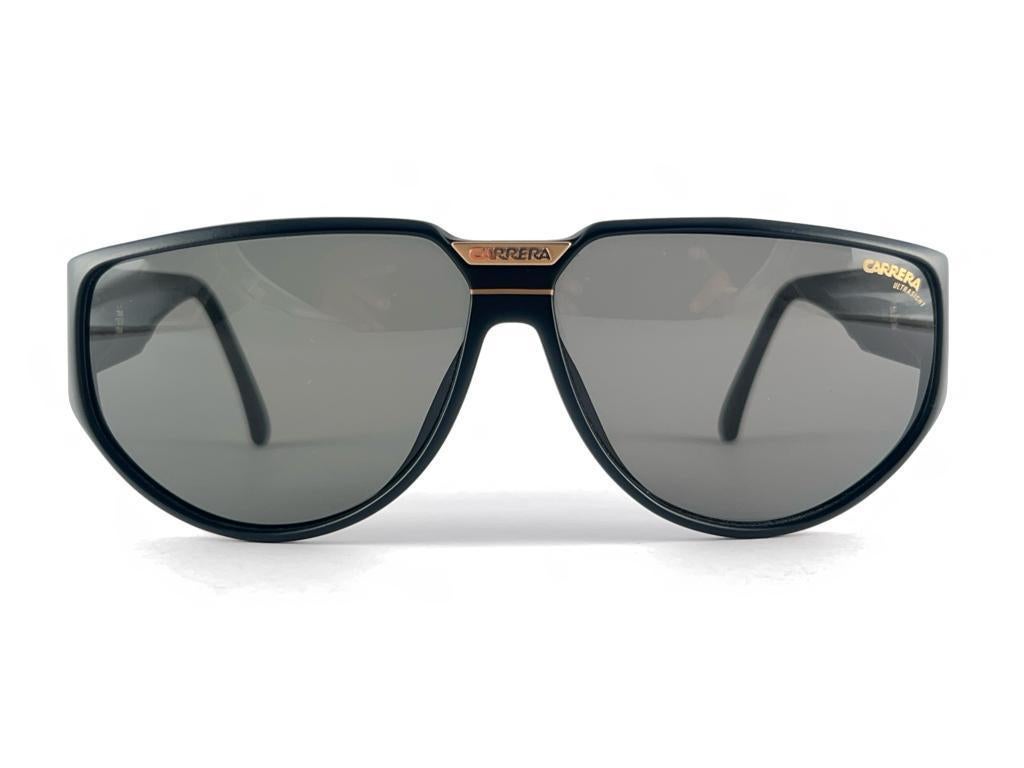 Noir New Vintage Carrera Oversized Black Ultrasight Sports Sunglasses Made in Germany en vente